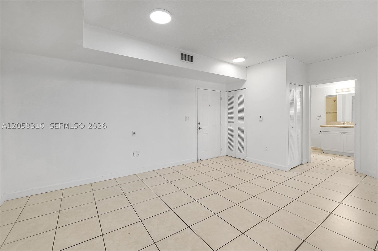 1 Glen Royal Pkwy #1010, Miami FL 33125