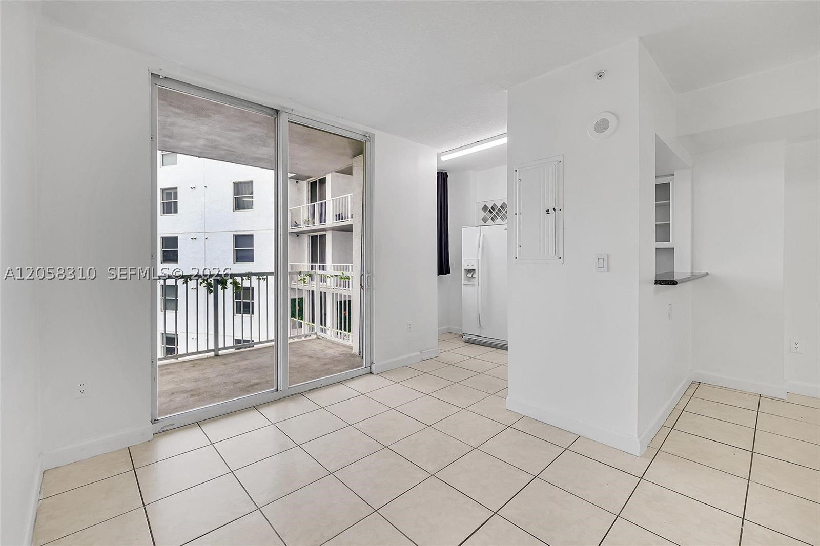 1 Glen Royal Pkwy #1010, Miami FL 33125