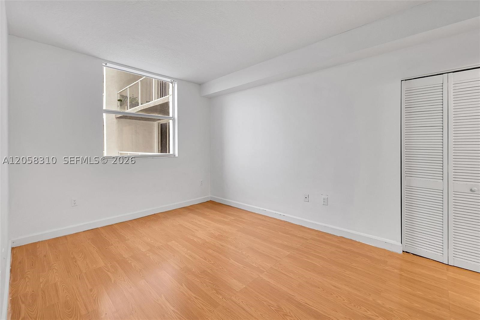 1 Glen Royal Pkwy #1010, Miami FL 33125