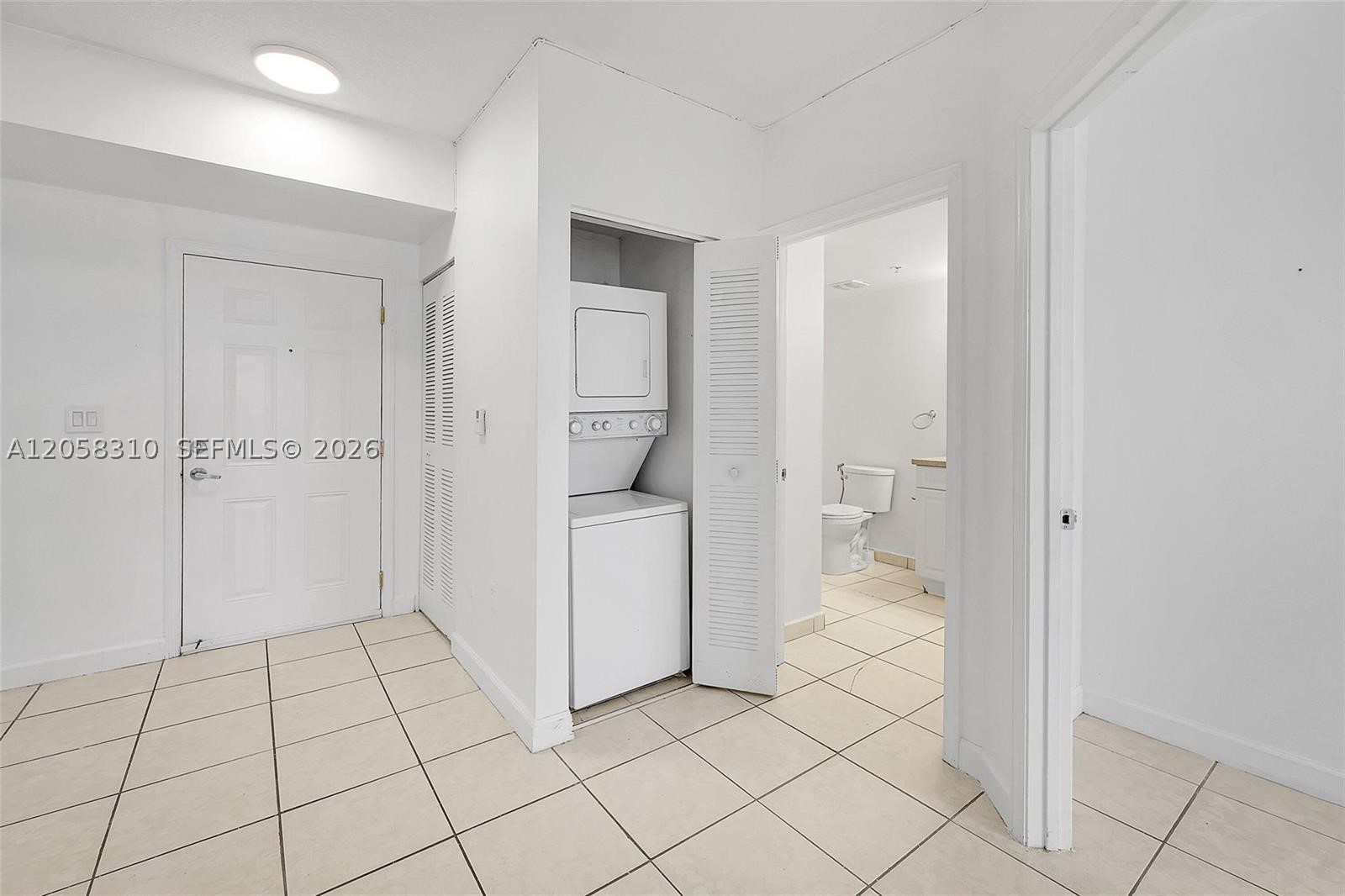 1 Glen Royal Pkwy #1010, Miami FL 33125