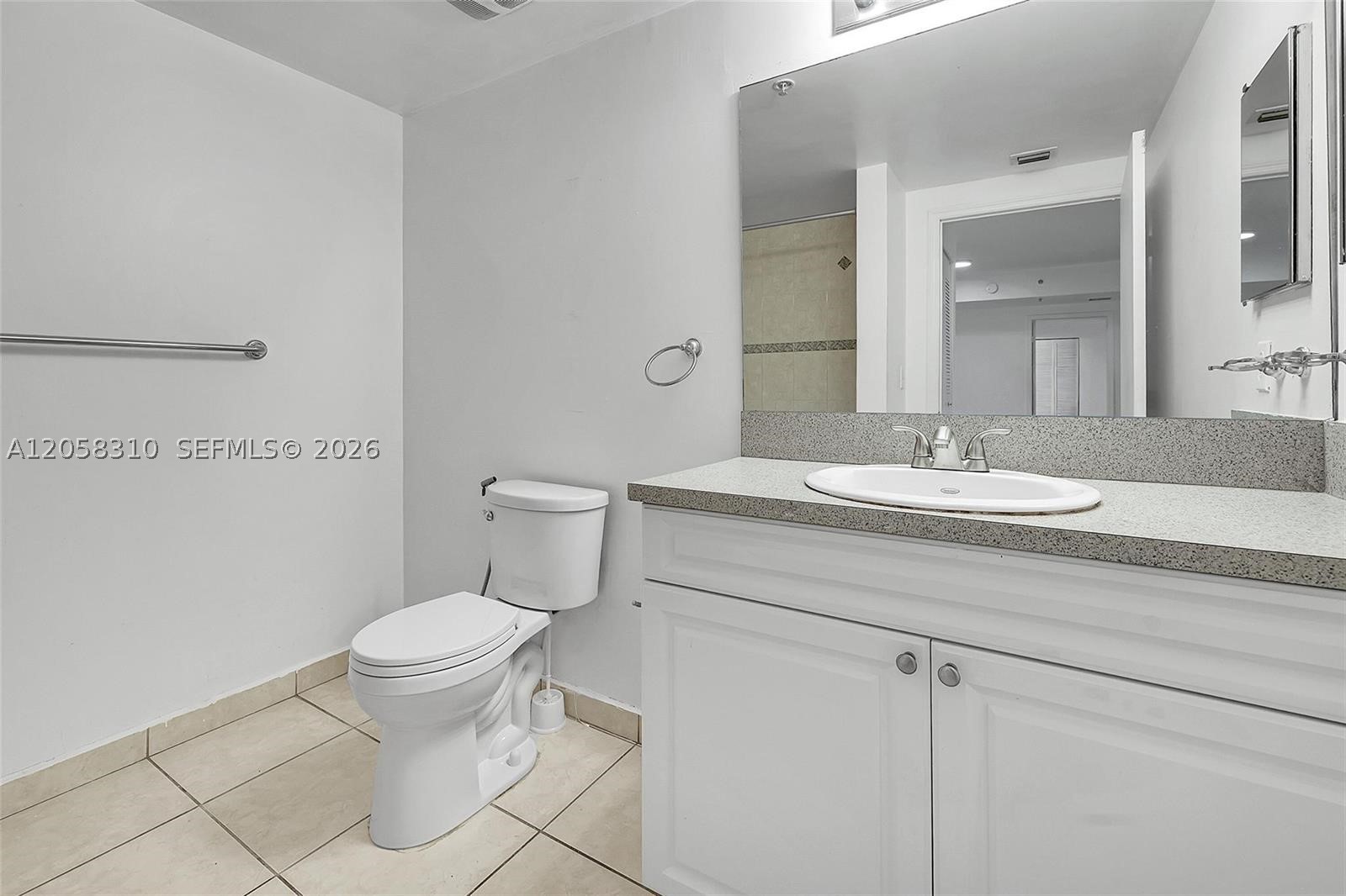 1 Glen Royal Pkwy #1010, Miami FL 33125