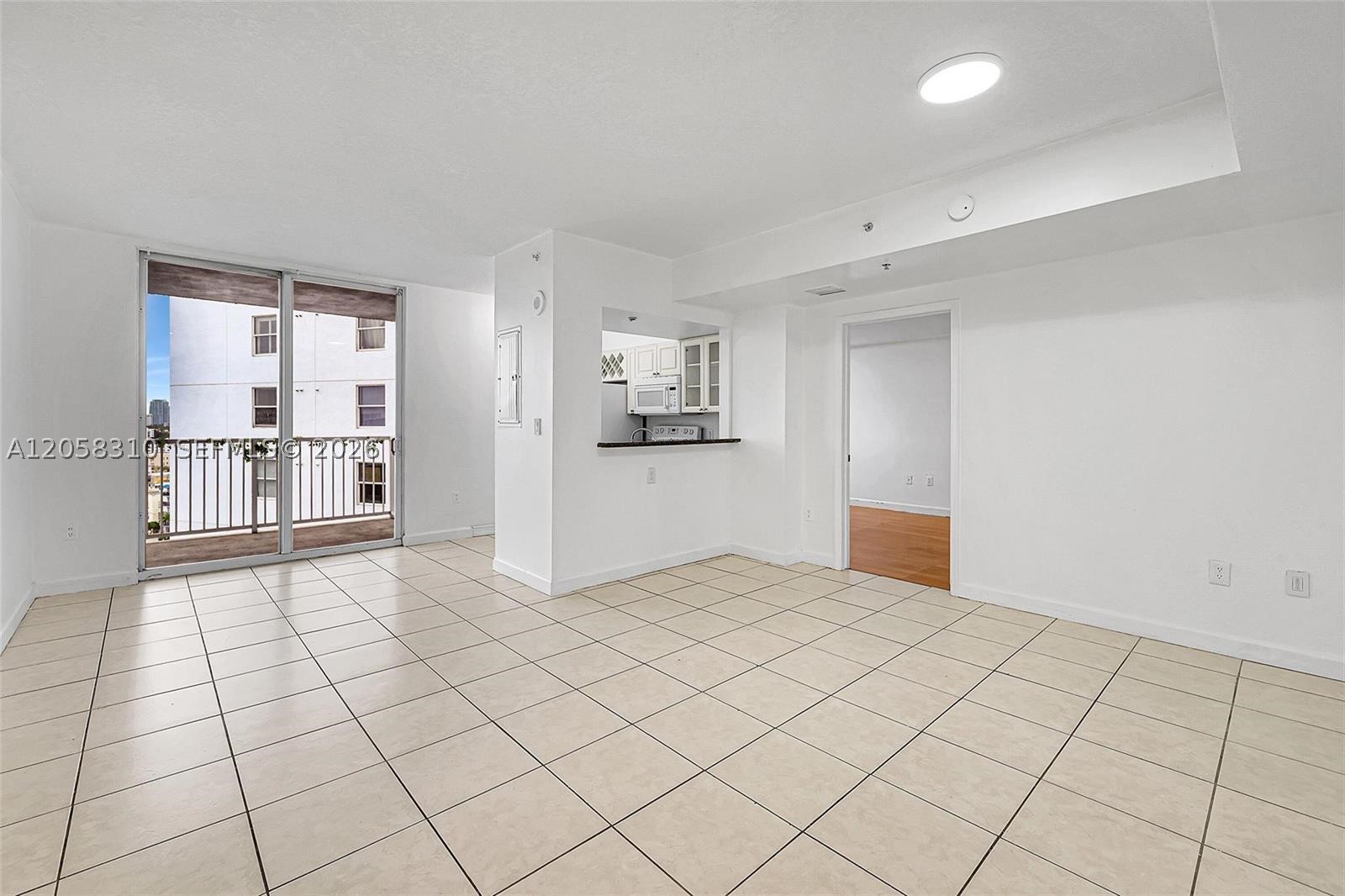 1 Glen Royal Pkwy #1010, Miami FL 33125