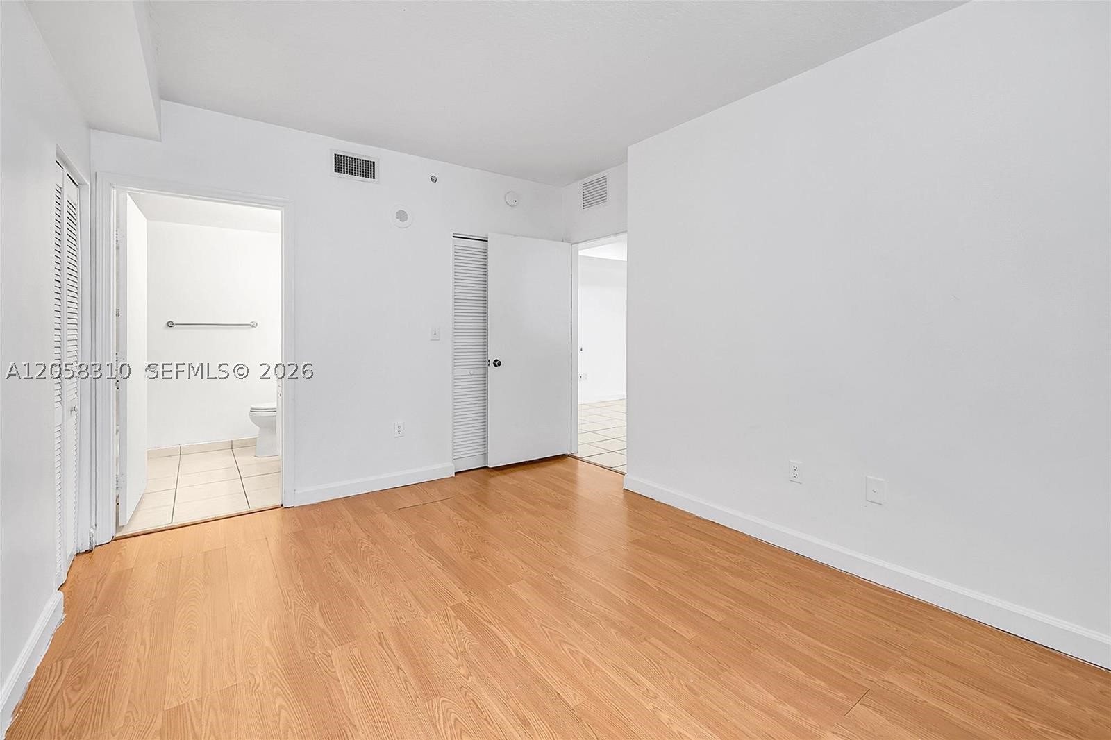 1 Glen Royal Pkwy #1010, Miami FL 33125