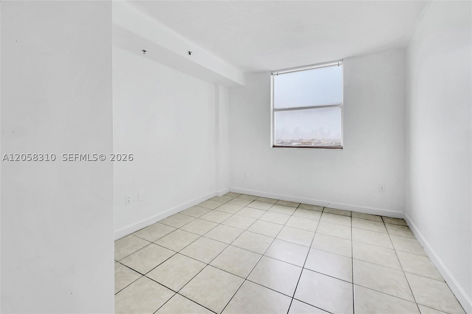 1 Glen Royal Pkwy #1010, Miami FL 33125