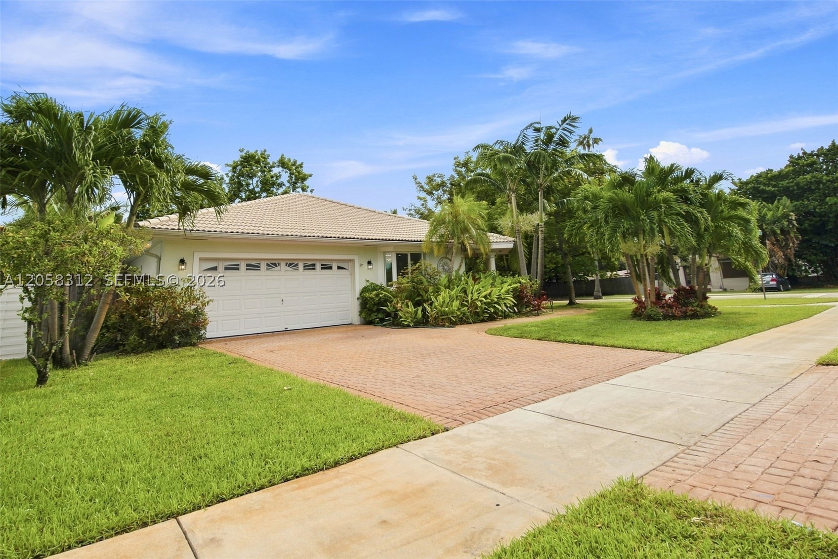 701 Westward Dr, Miami Springs FL 33166