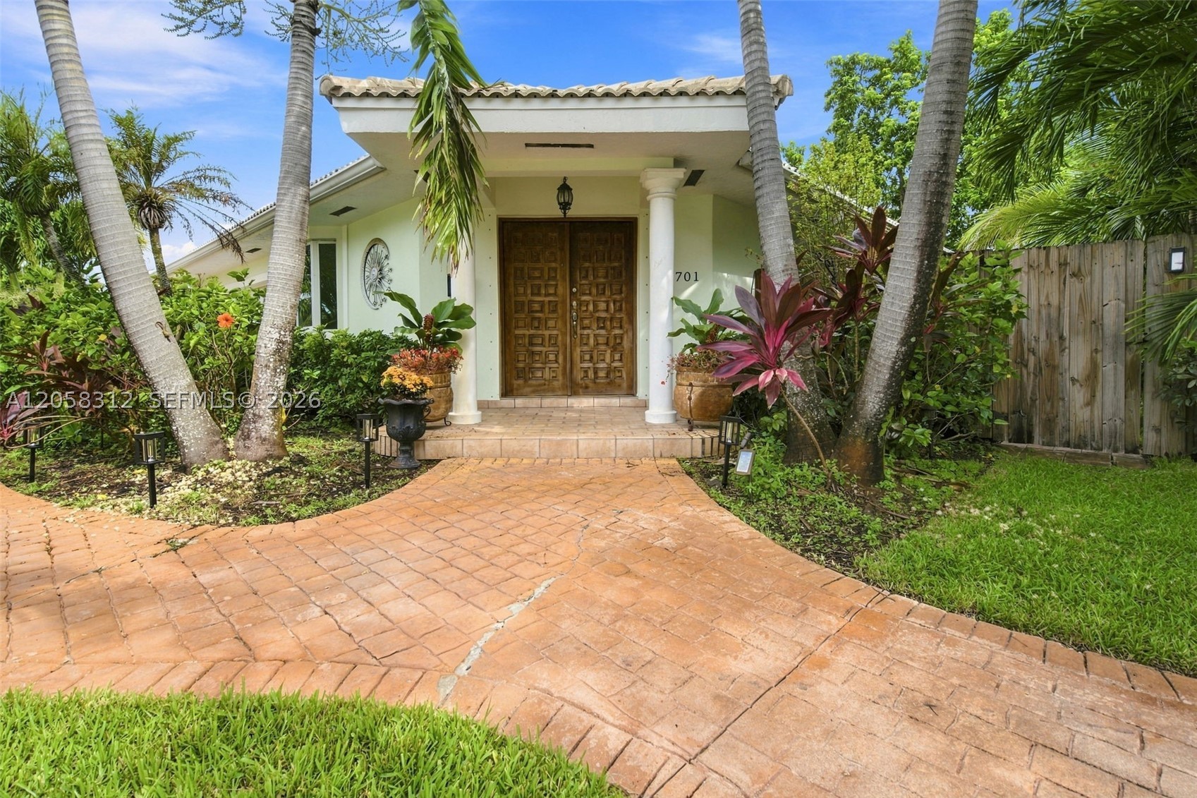 701 Westward Dr, Miami Springs FL 33166