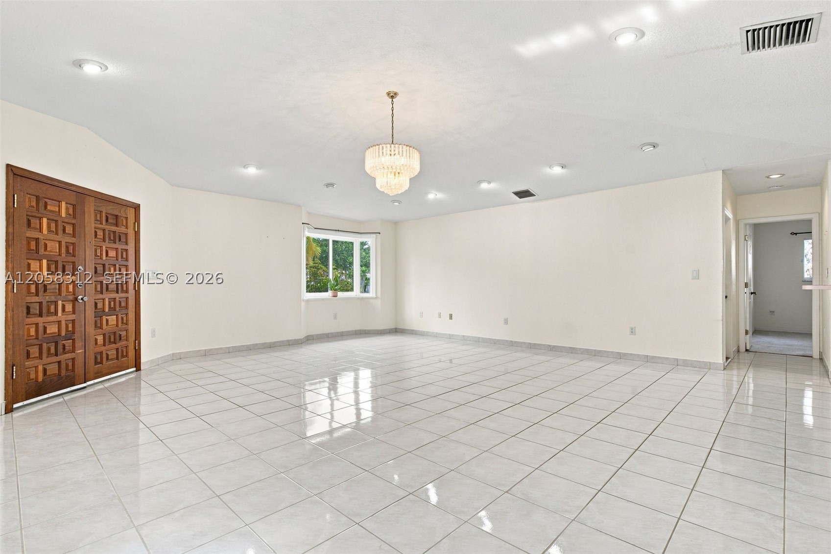 701 Westward Dr, Miami Springs FL 33166