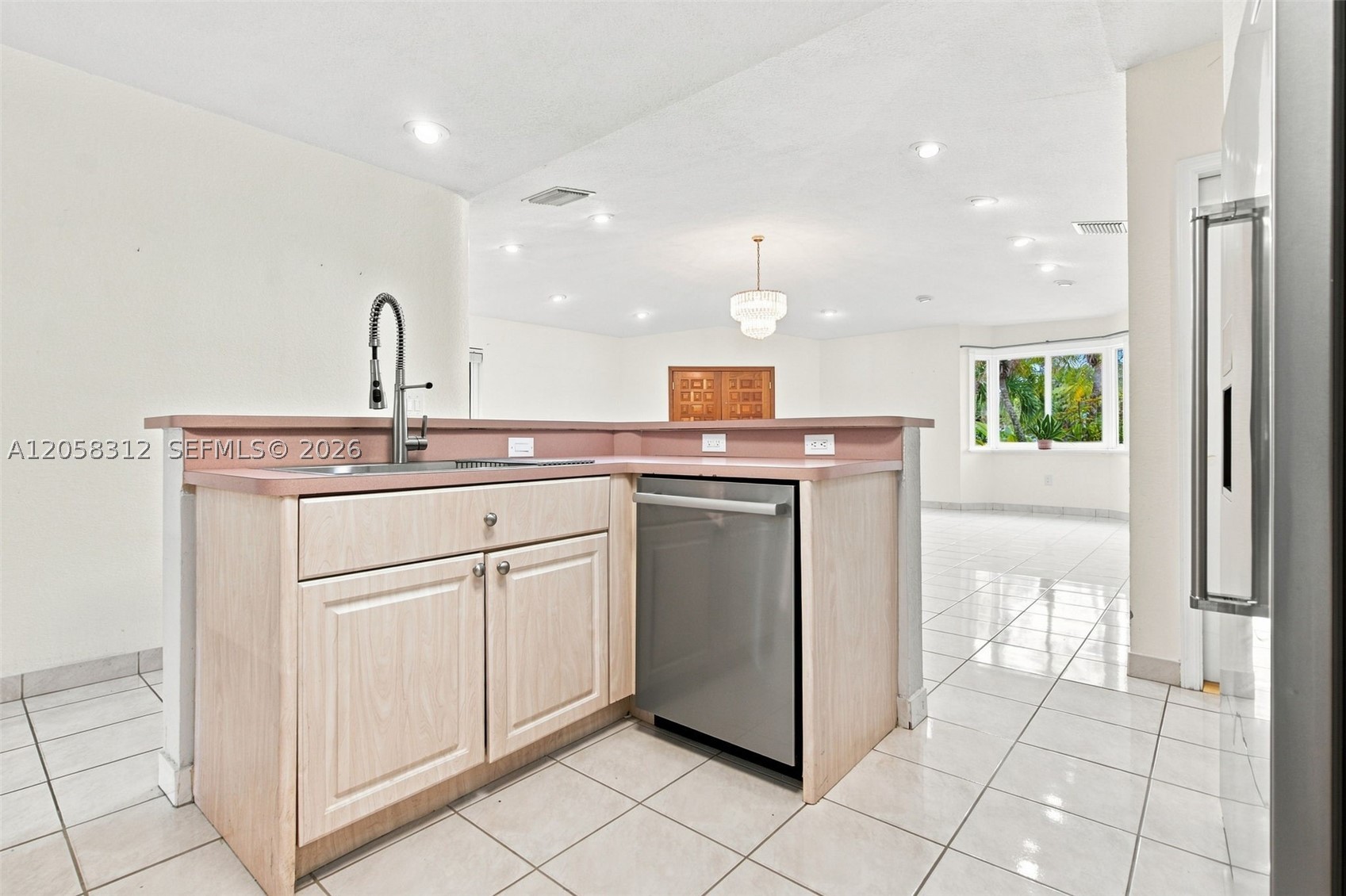 701 Westward Dr, Miami Springs FL 33166