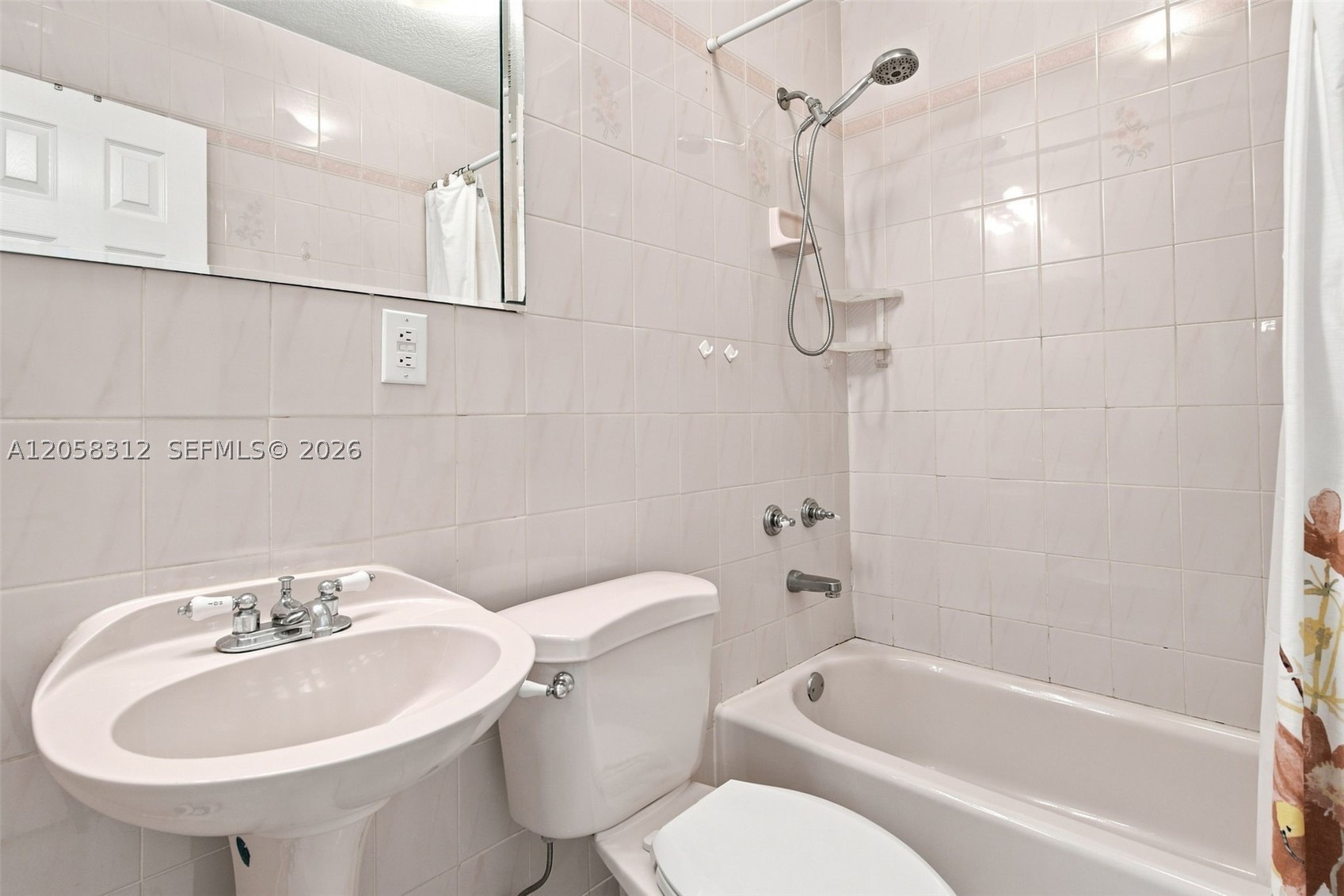 701 Westward Dr, Miami Springs FL 33166