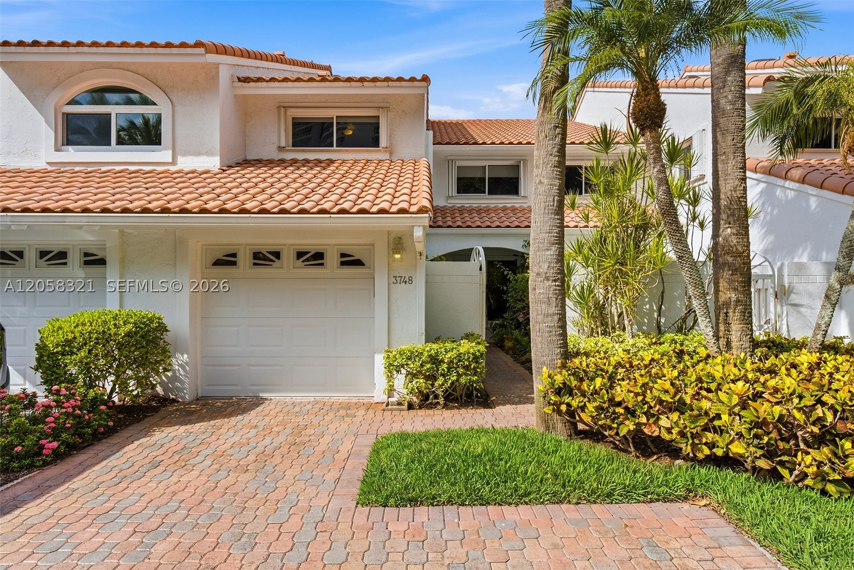 3748 NE 209th Ter, Aventura FL 33180
