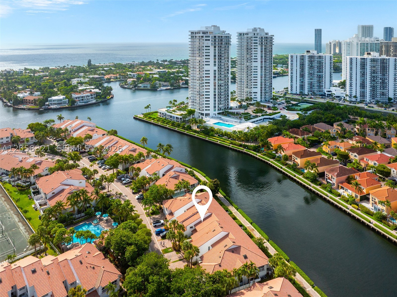 3748 NE 209th Ter, Aventura FL 33180