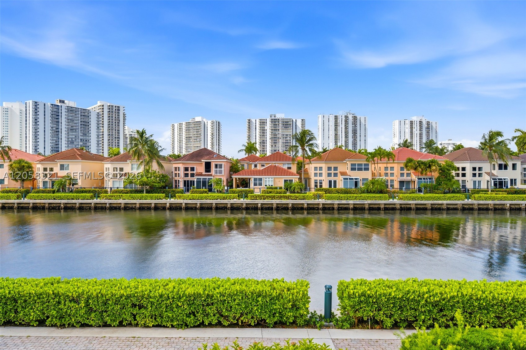 3748 NE 209th Ter, Aventura FL 33180