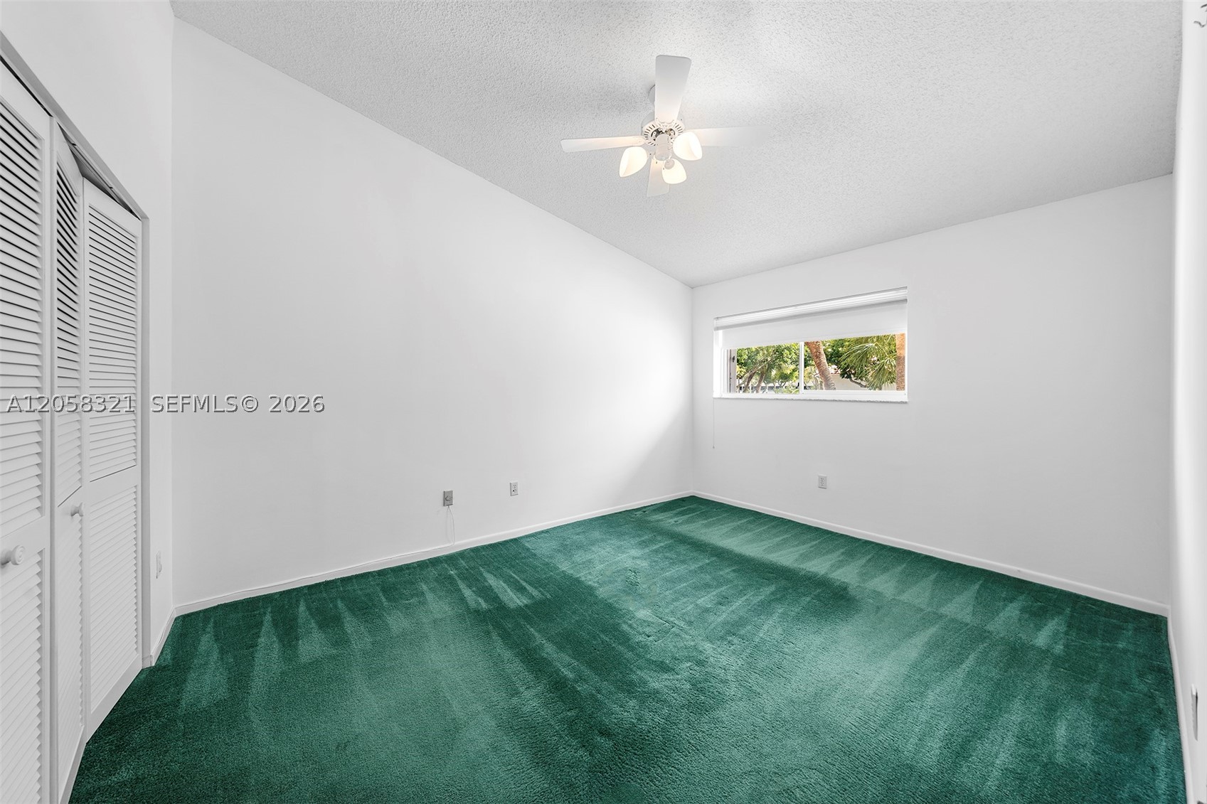 3748 NE 209th Ter, Aventura FL 33180