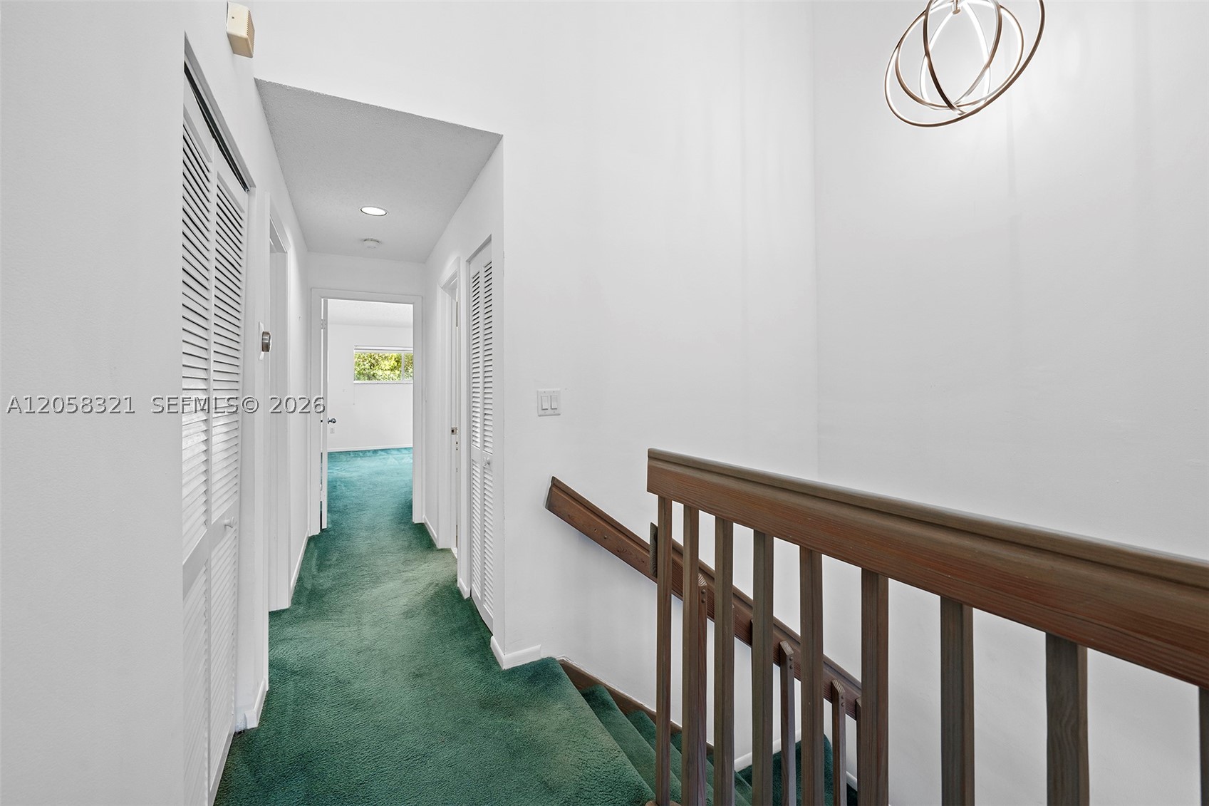 3748 NE 209th Ter, Aventura FL 33180