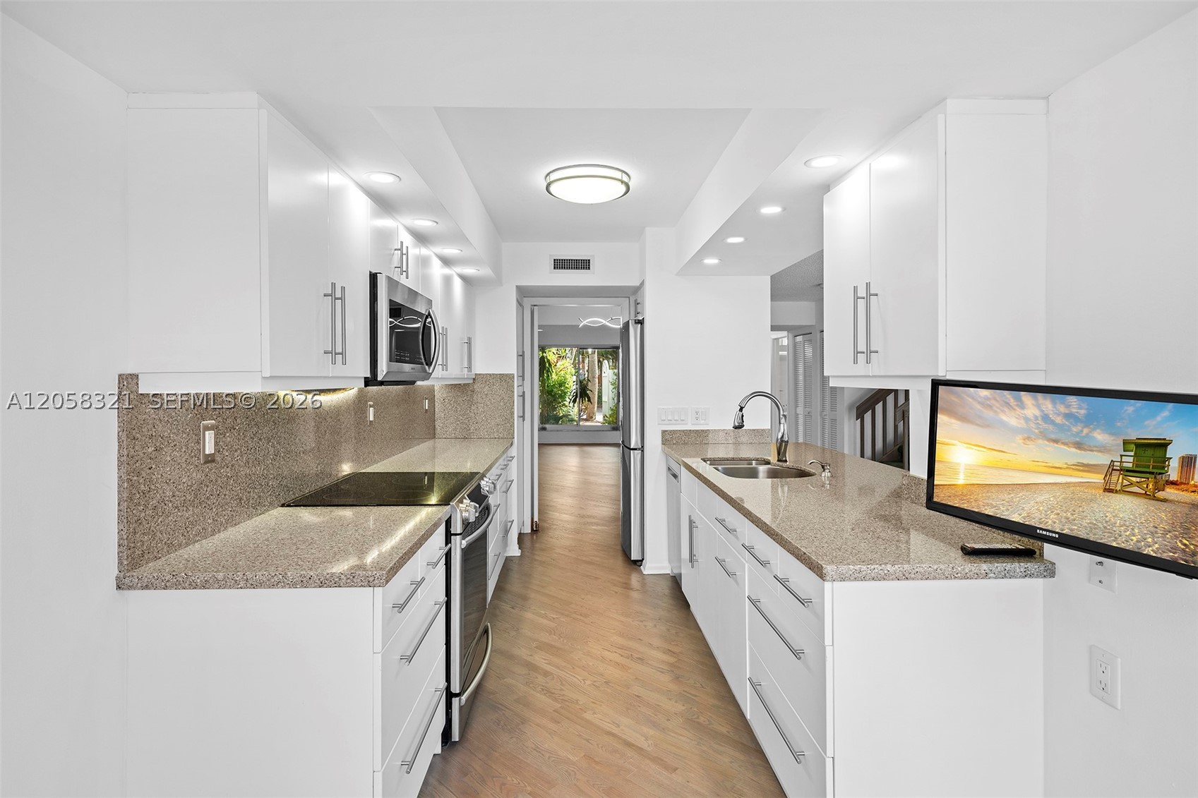 3748 NE 209th Ter, Aventura FL 33180
