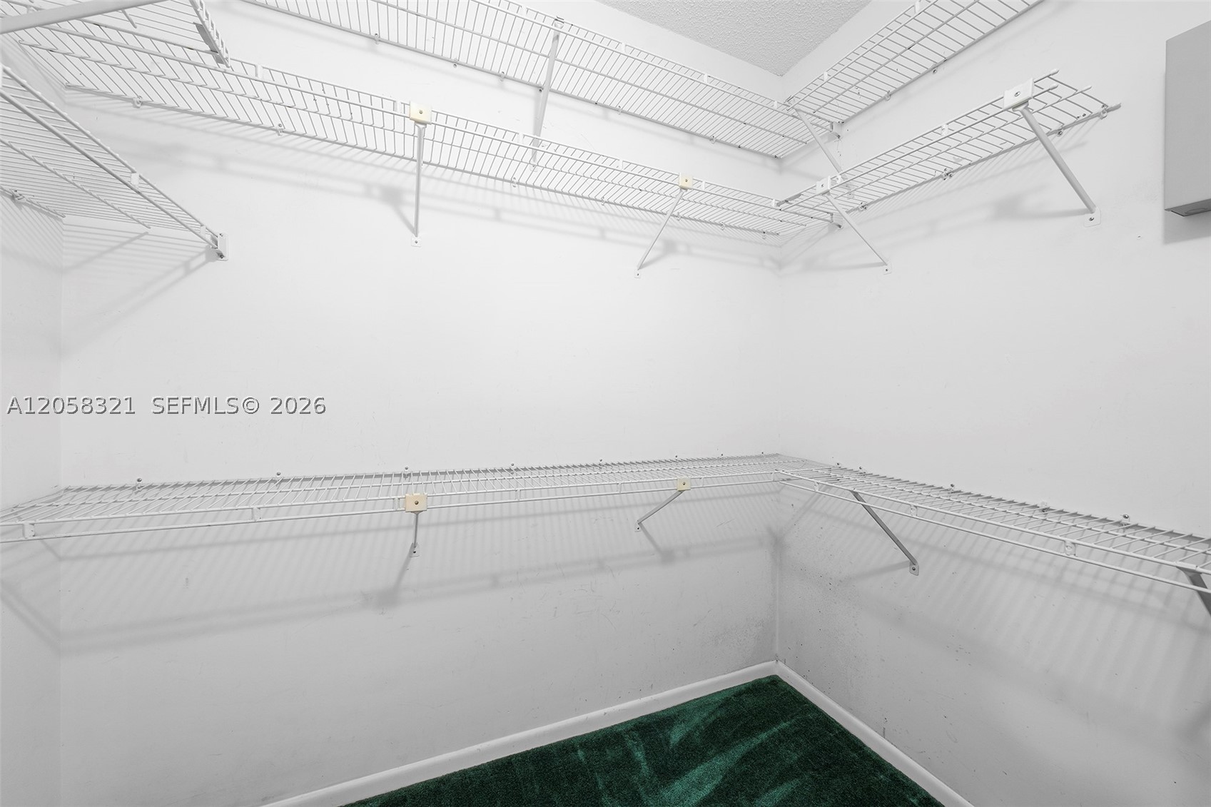 3748 NE 209th Ter, Aventura FL 33180