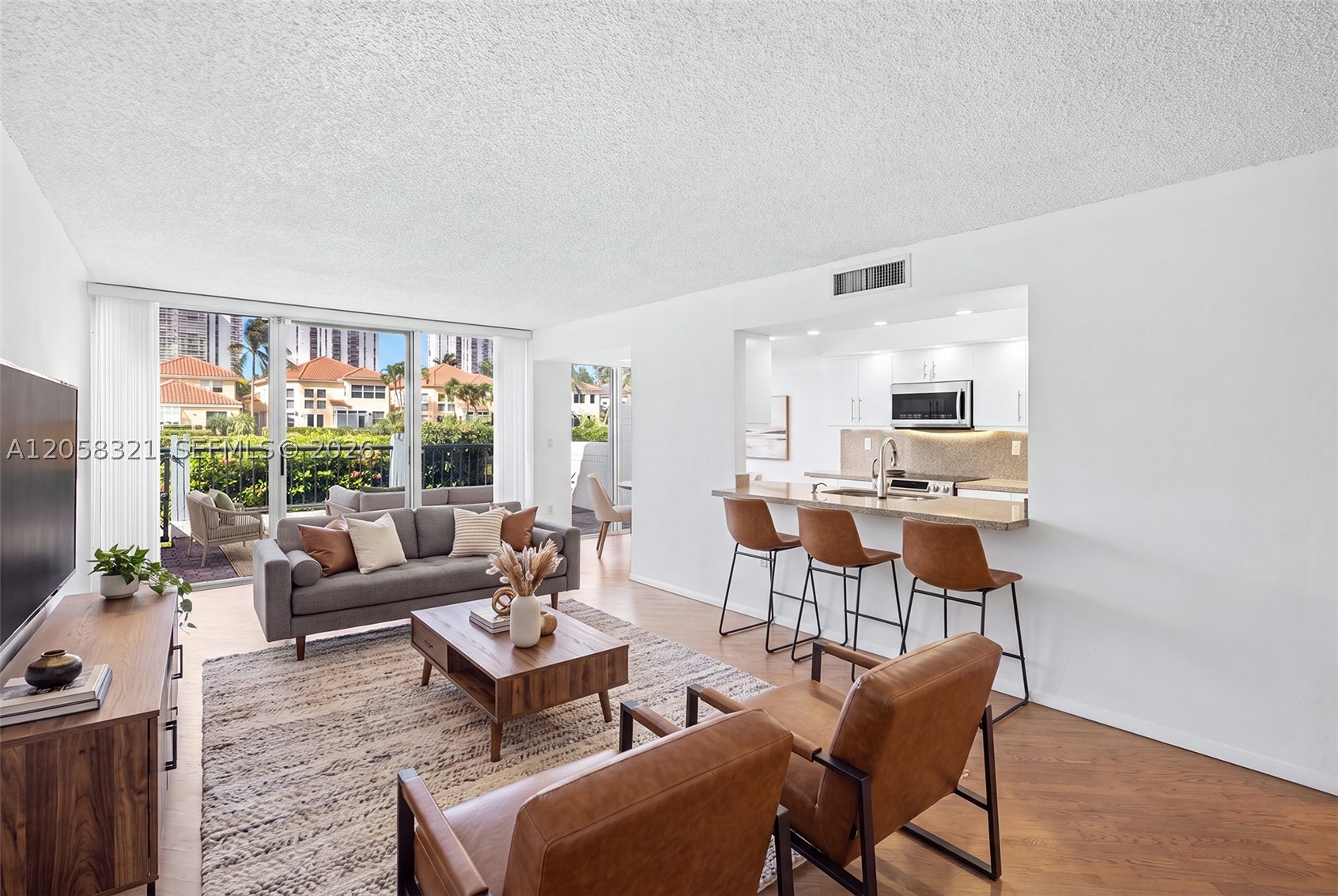 3748 NE 209th Ter, Aventura FL 33180
