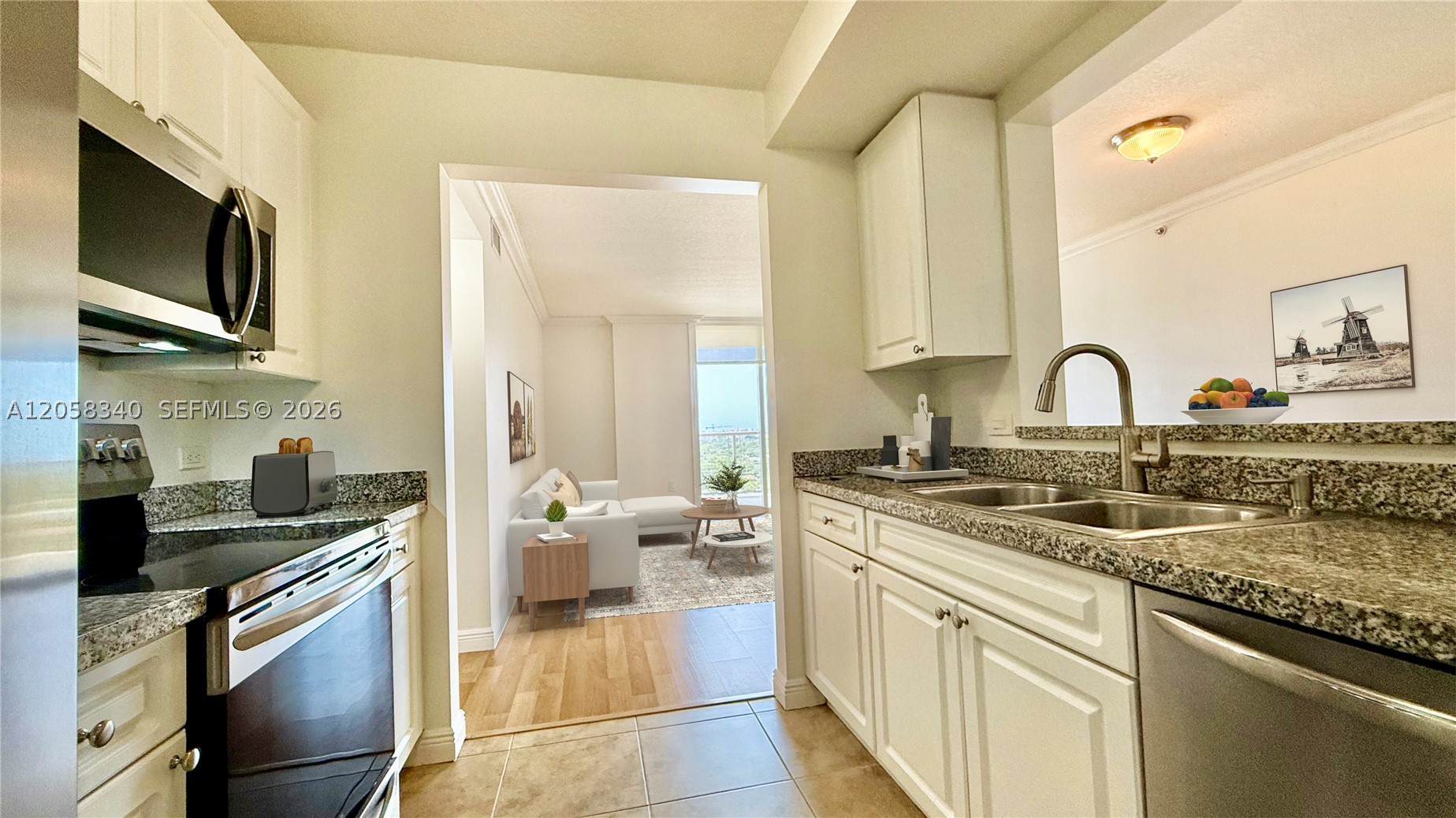 900 SW 8th St #1501, Miami FL 33130