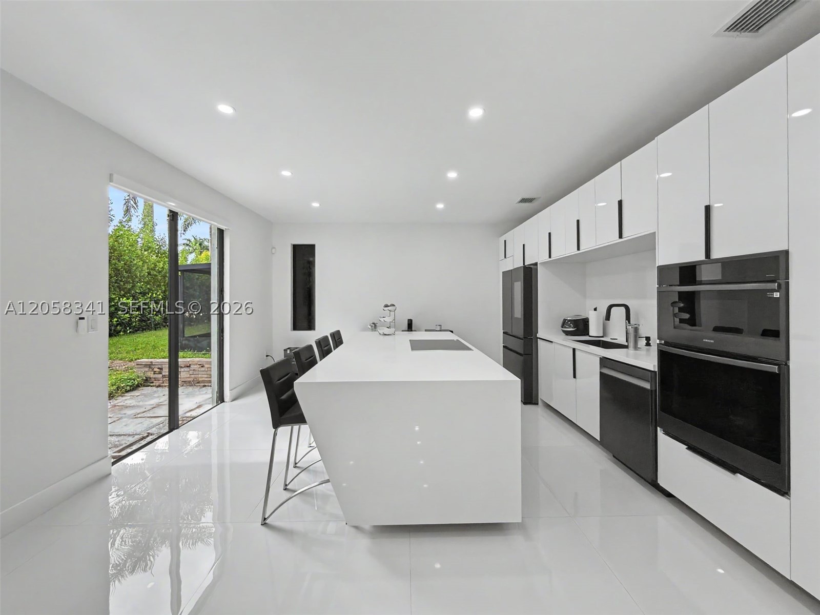 589 SE 35th Ter, Homestead FL 33033