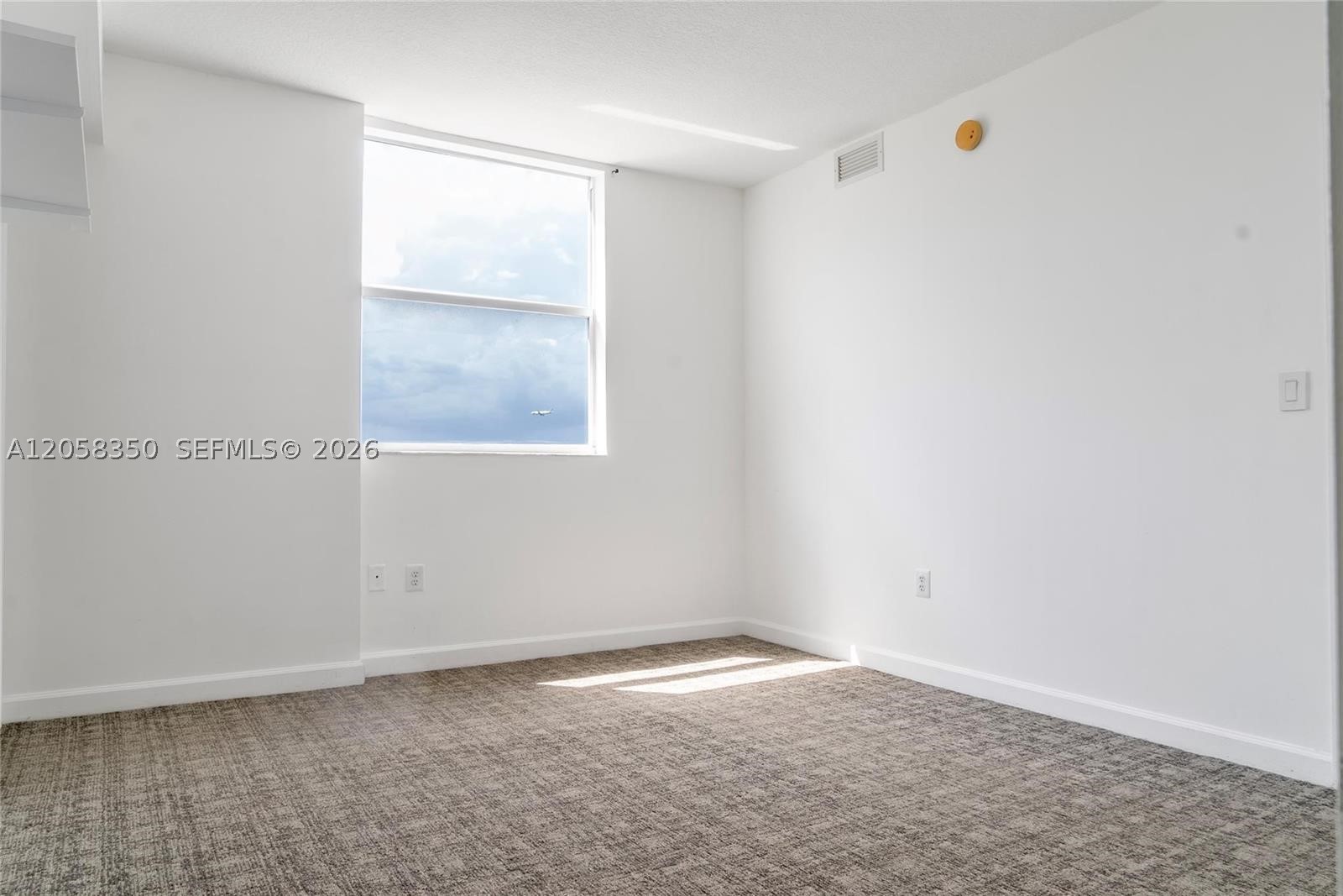 1 Glen Royal Pkwy #809, Miami FL 33125