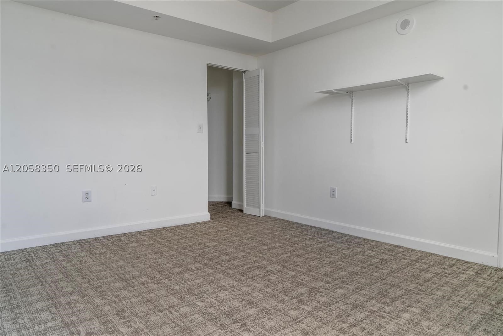 1 Glen Royal Pkwy #809, Miami FL 33125