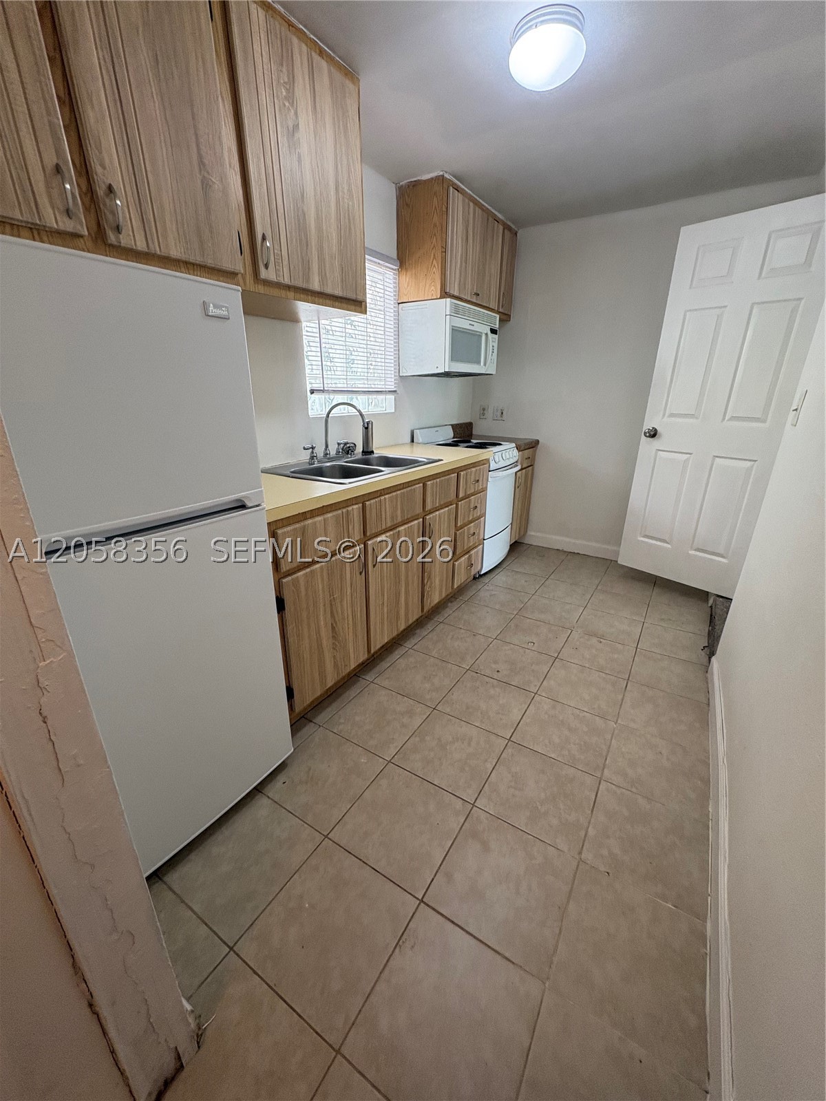 410 Pinecrest Dr #2, Miami Springs FL 33166