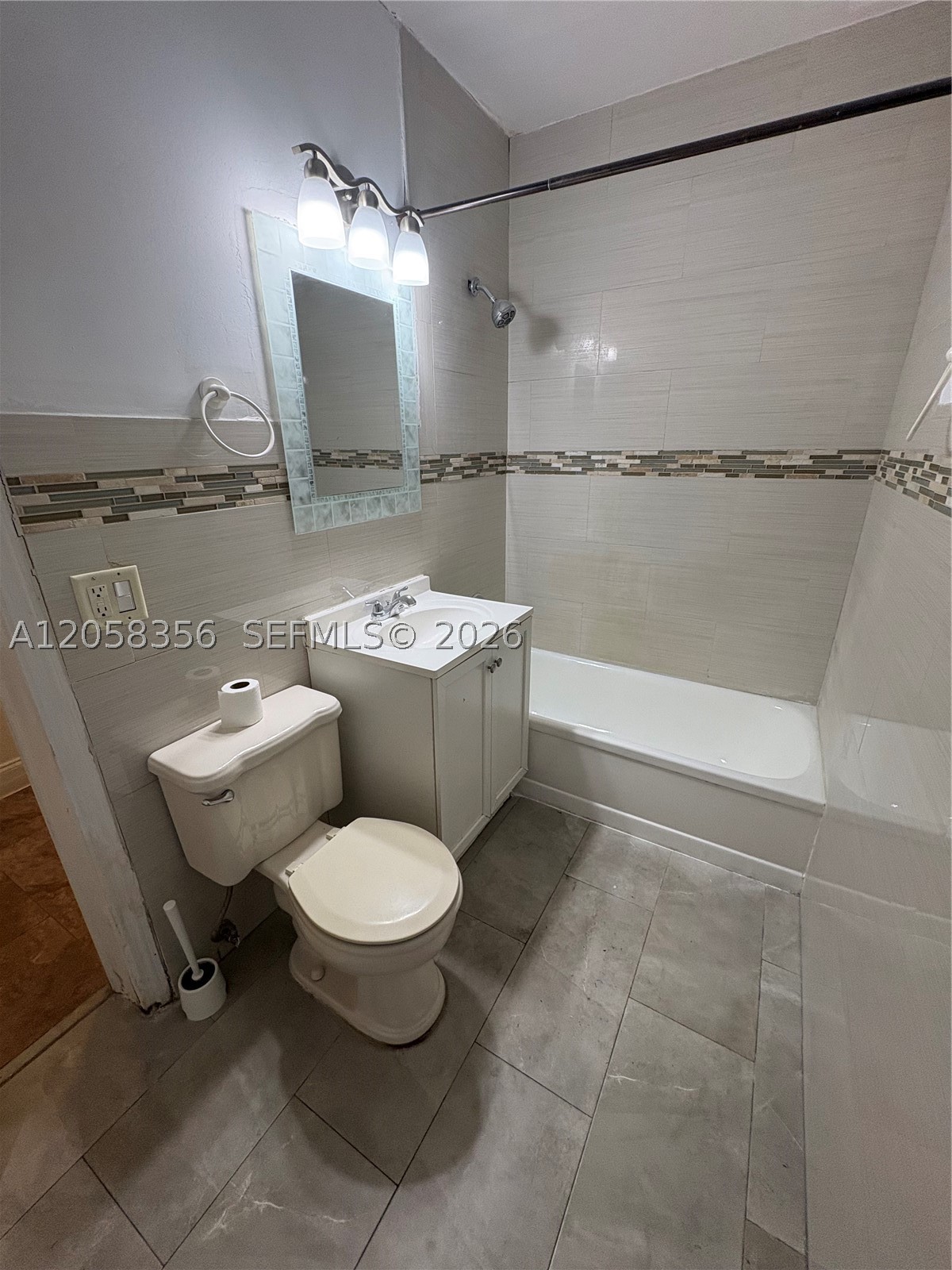410 Pinecrest Dr #2, Miami Springs FL 33166