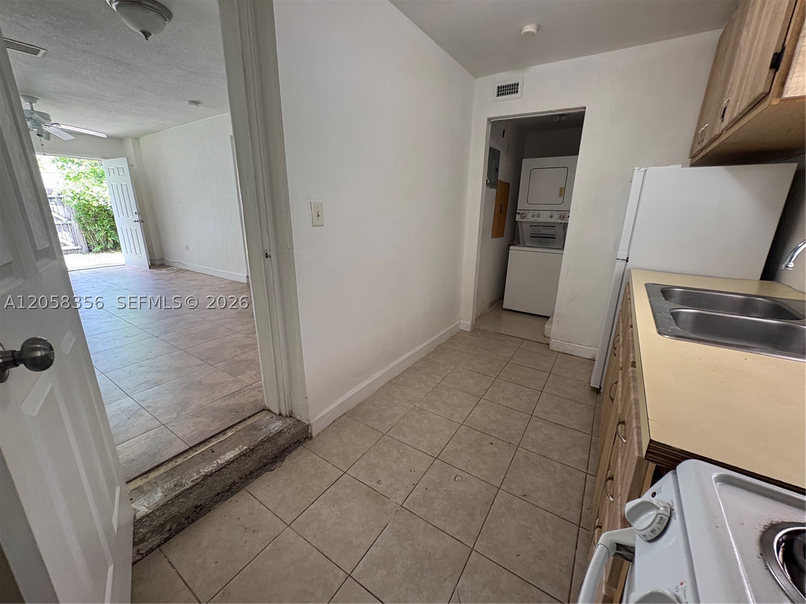 410 Pinecrest Dr #2, Miami Springs FL 33166
