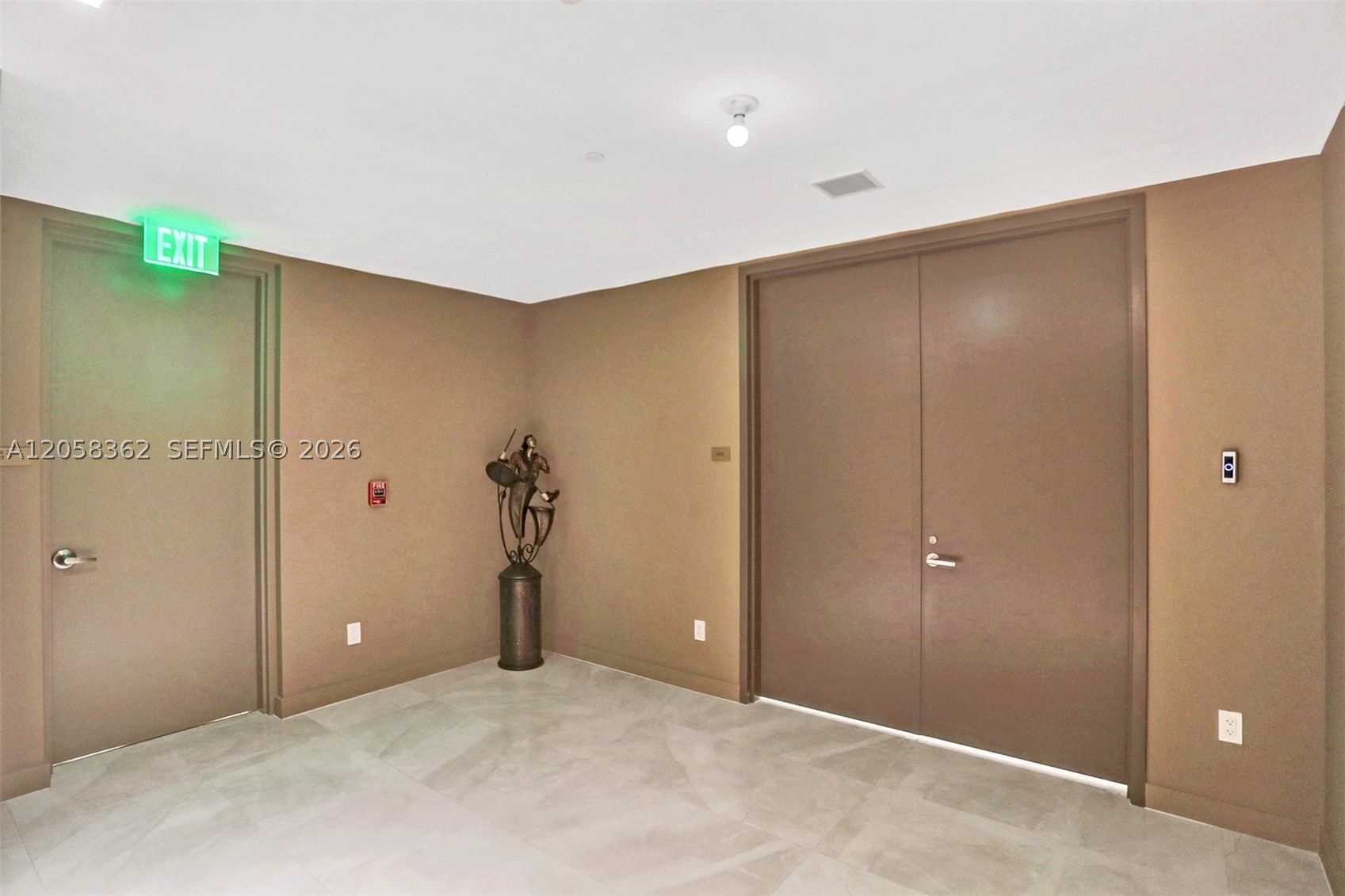 18975 COLLINS AVE #2001, Sunny Isles Beach FL 33160