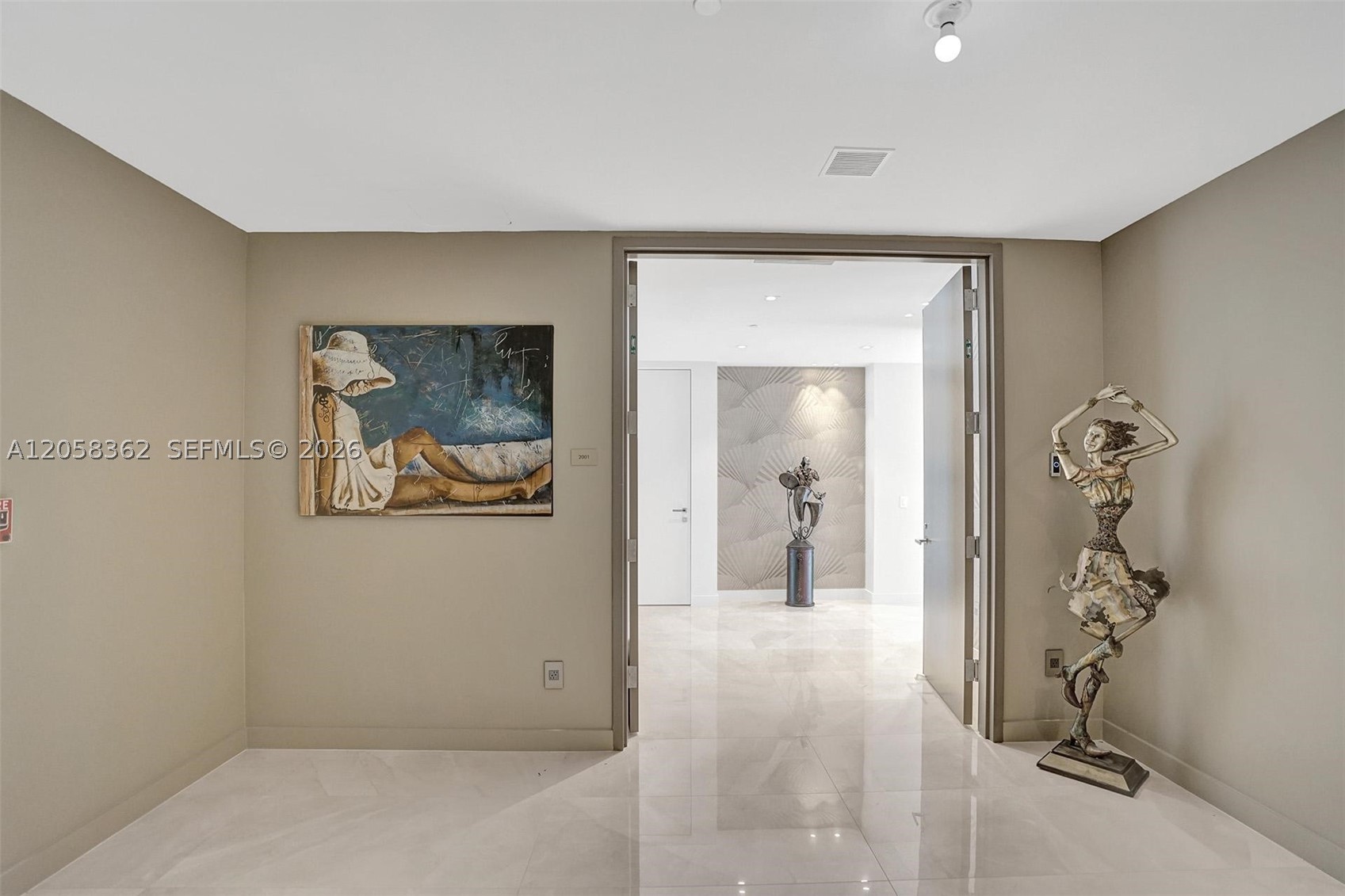 18975 COLLINS AVE #2001, Sunny Isles Beach FL 33160