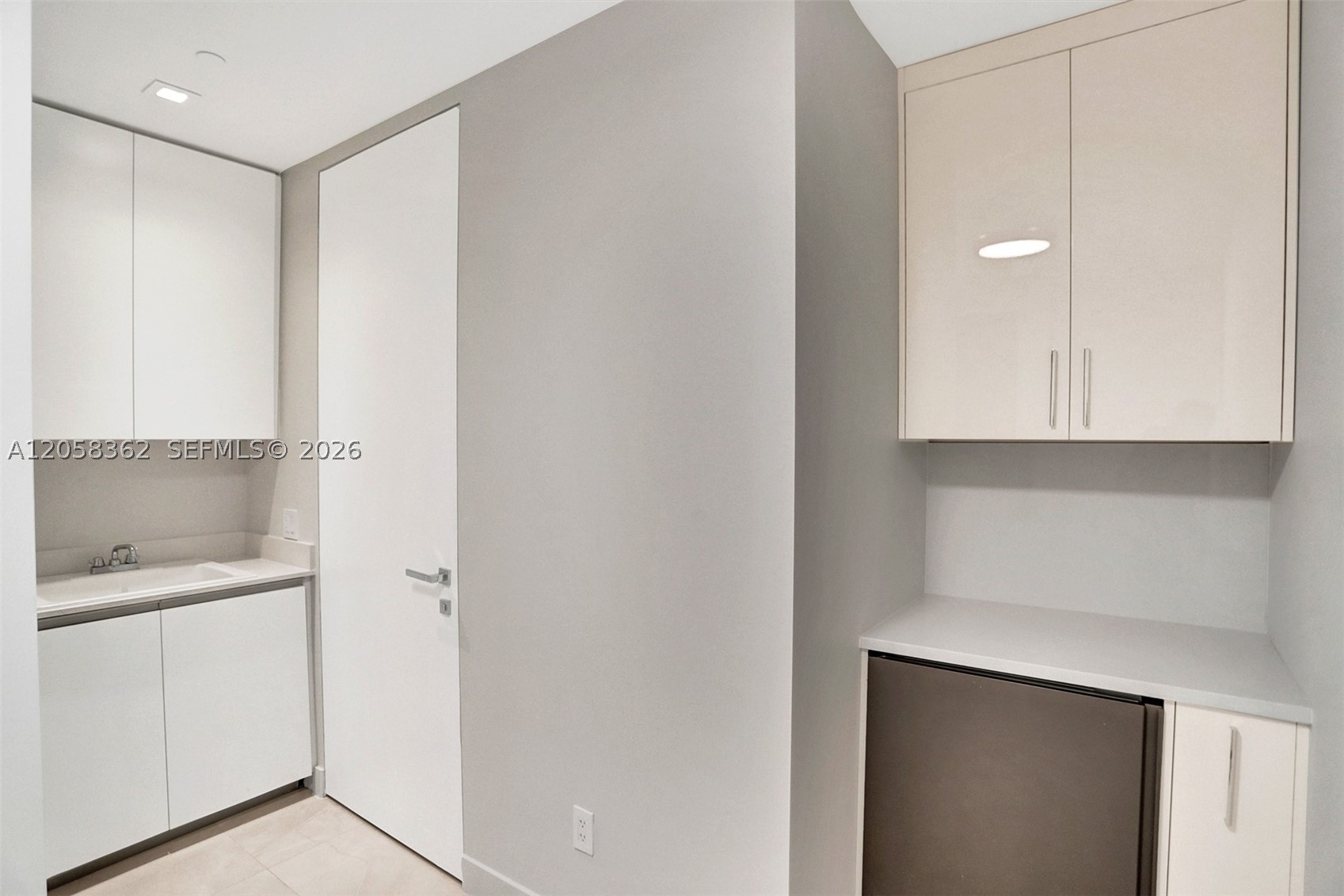 18975 COLLINS AVE #2001, Sunny Isles Beach FL 33160