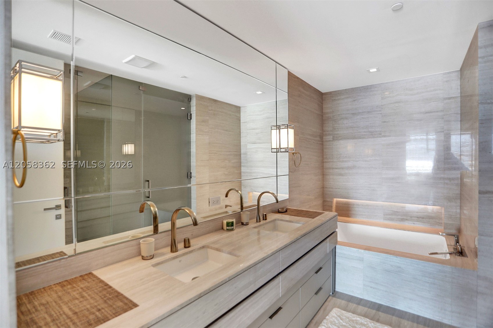18975 COLLINS AVE #2001, Sunny Isles Beach FL 33160