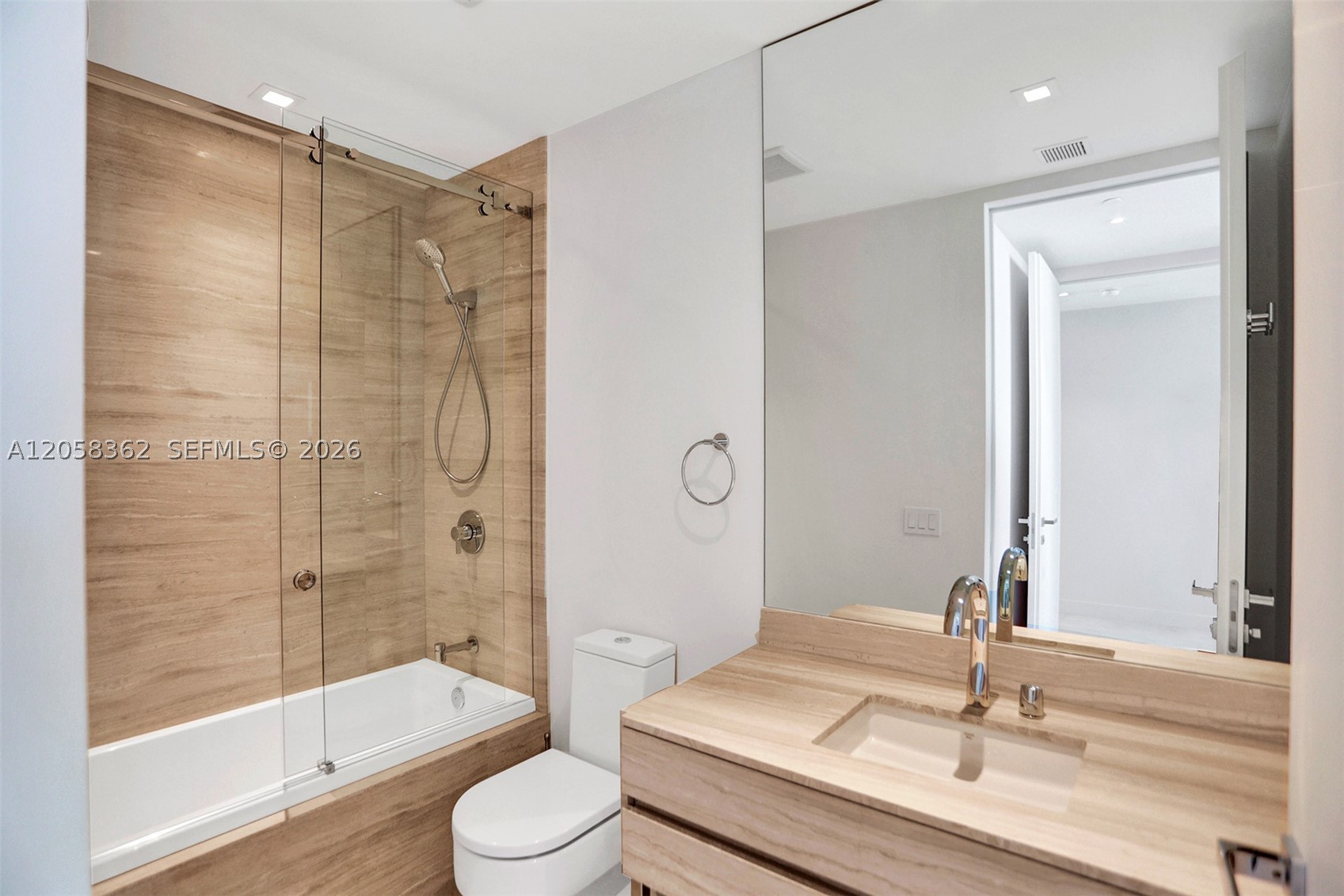 18975 COLLINS AVE #2001, Sunny Isles Beach FL 33160