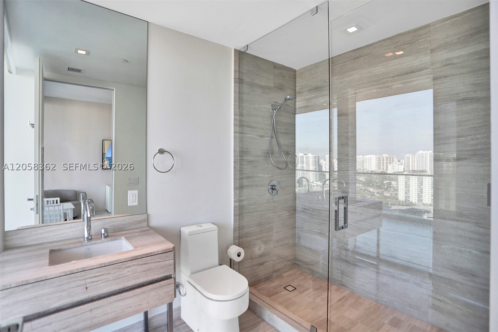 18975 COLLINS AVE #2001, Sunny Isles Beach FL 33160