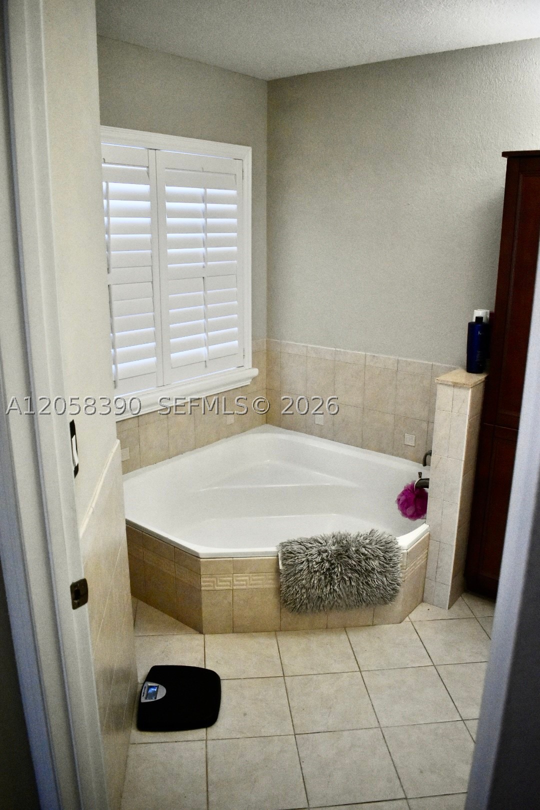 1352 NW 129th Way, Sunrise FL 33323