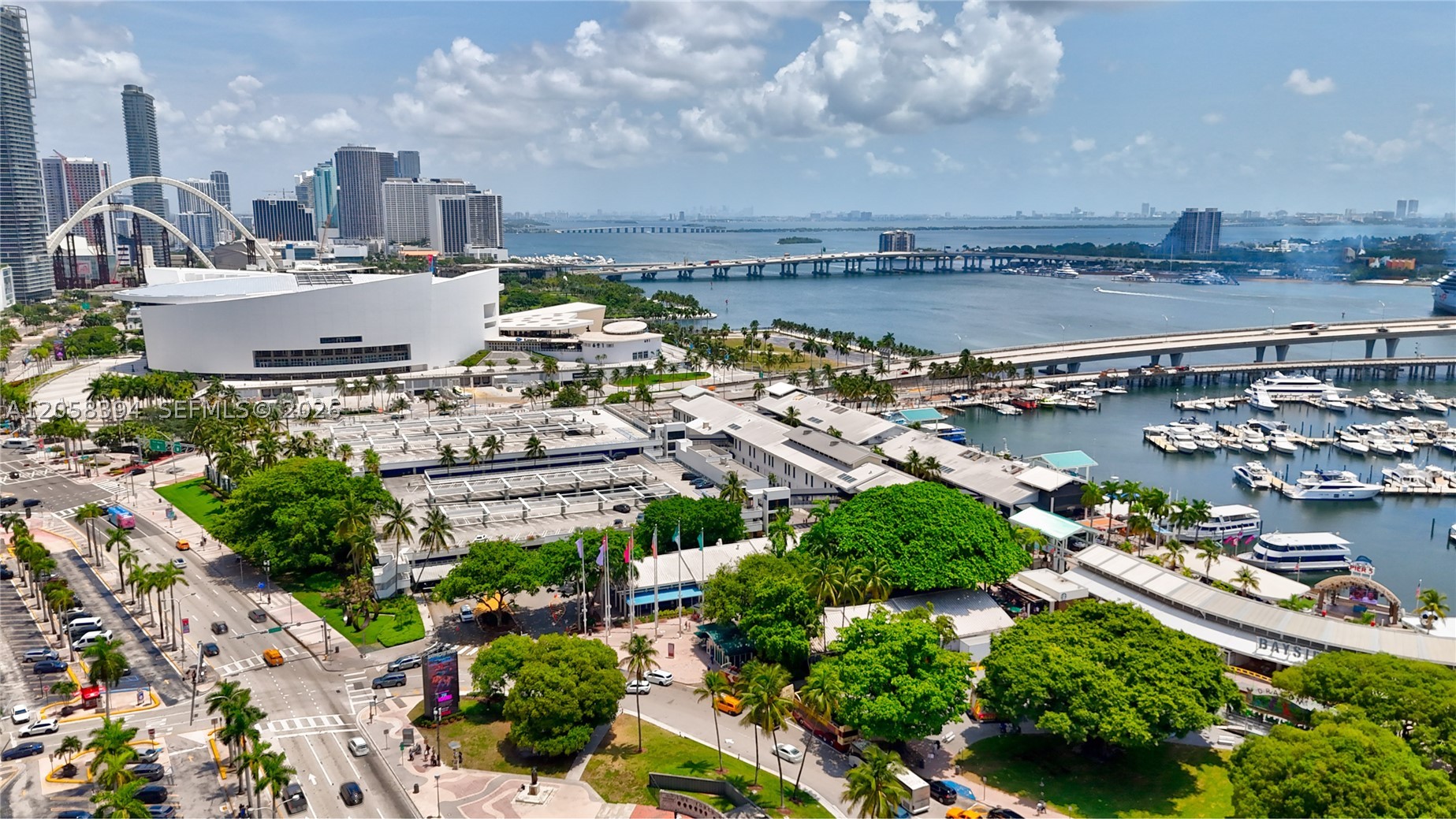 Miami FL 33132 - A12058394