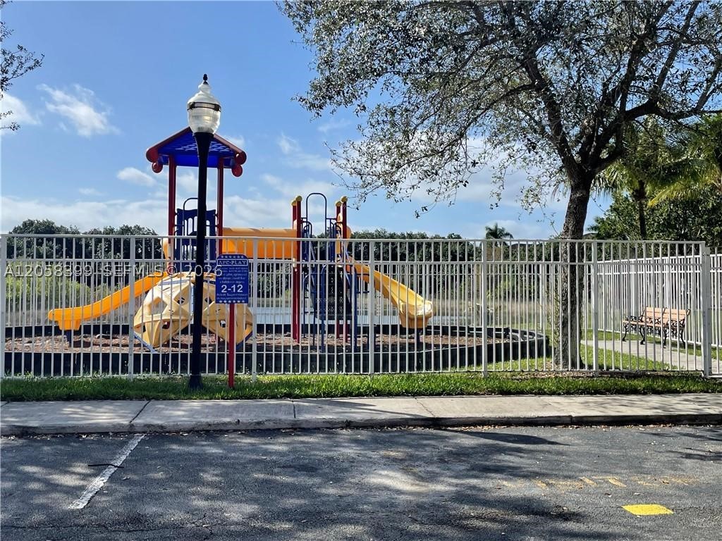 4381 SW 160th Ave #105, Miramar FL 33027