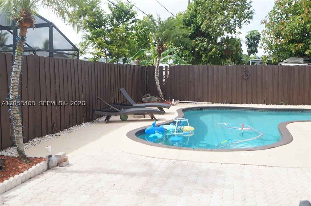 2294 NW 63rd Ave, Margate FL 33063