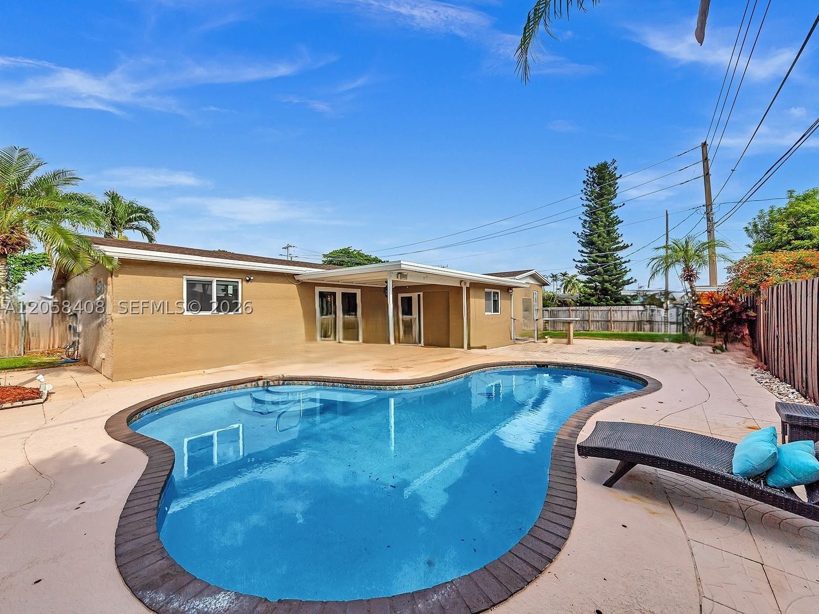 2294 NW 63rd Ave, Margate FL 33063