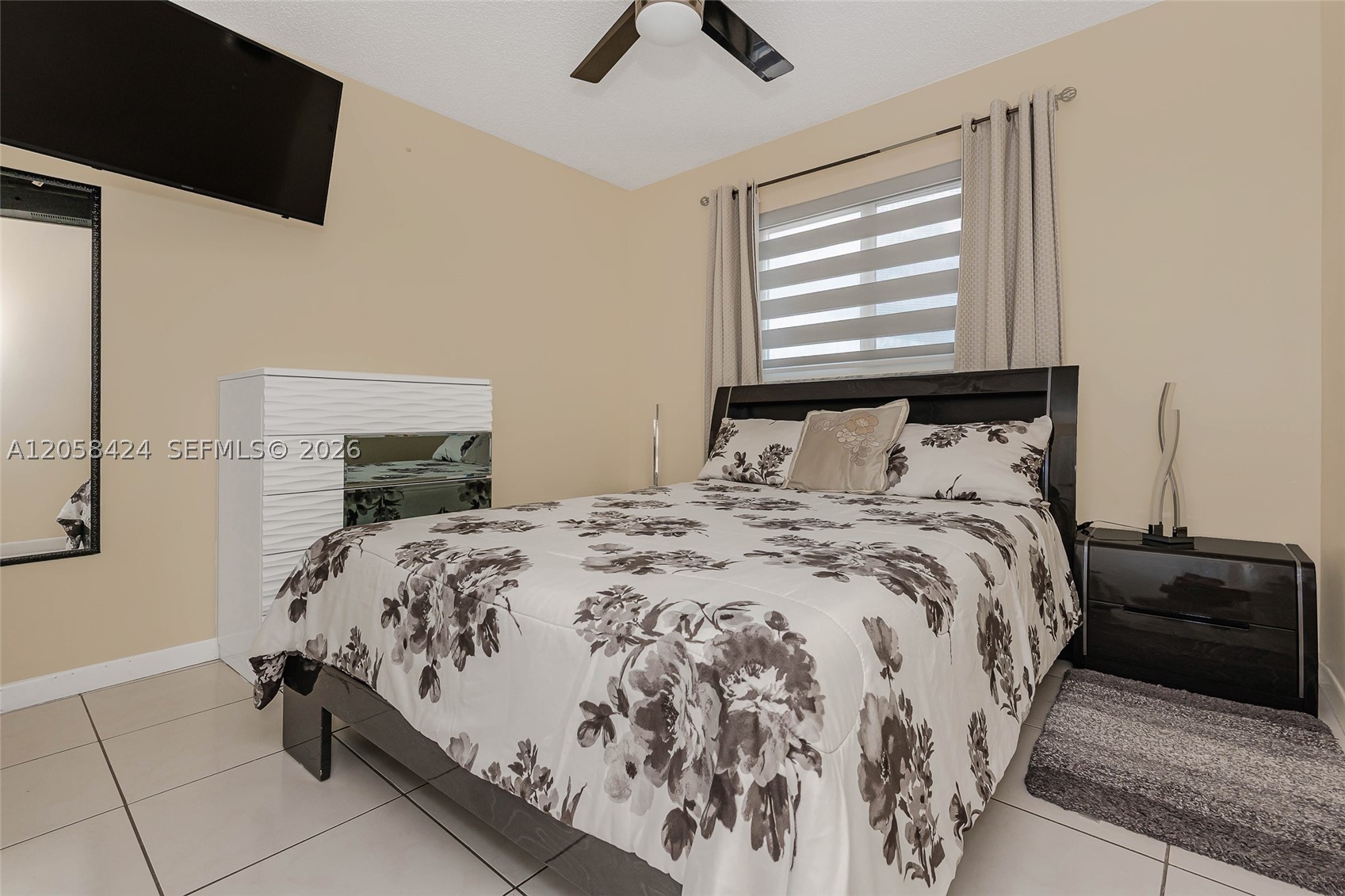 11559 SW 7th St, Sweetwater FL 33174