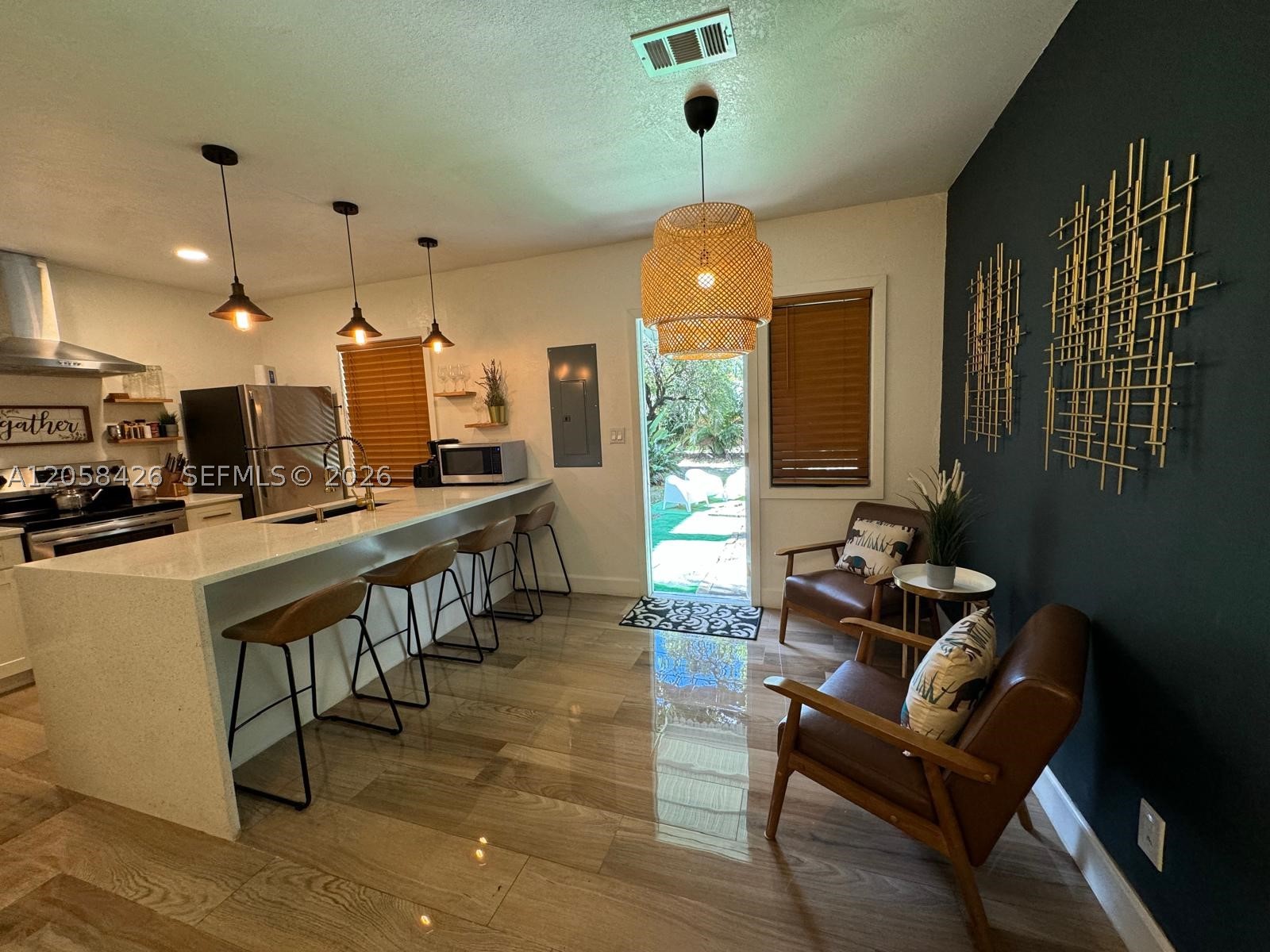 207 SW 11th St #0, Fort Lauderdale FL 33315