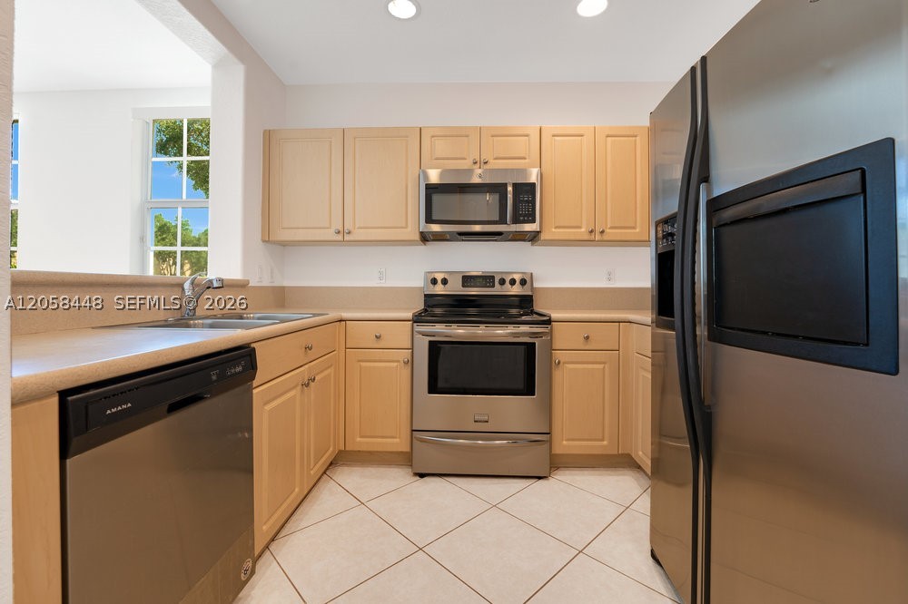 480 SW 147th Ave #4616, Pembroke Pines FL 33027