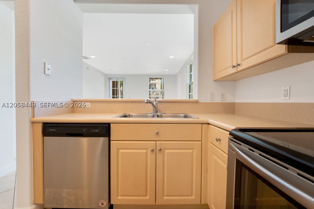480 SW 147th Ave #4616, Pembroke Pines FL 33027