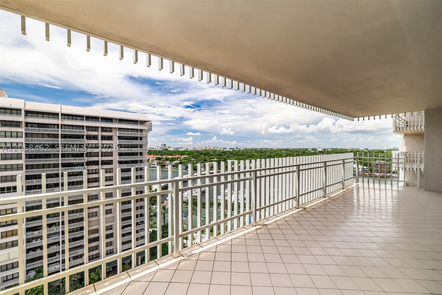 2 Grove Isle Dr #B1602, Miami FL 33133