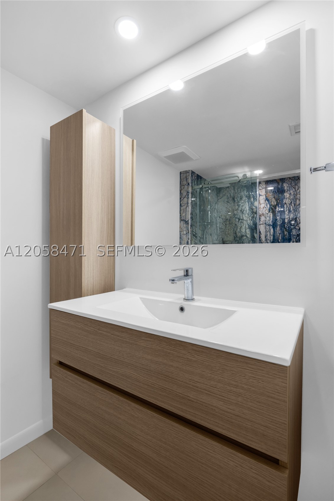 9 Island Ave #814, Miami Beach FL 33139