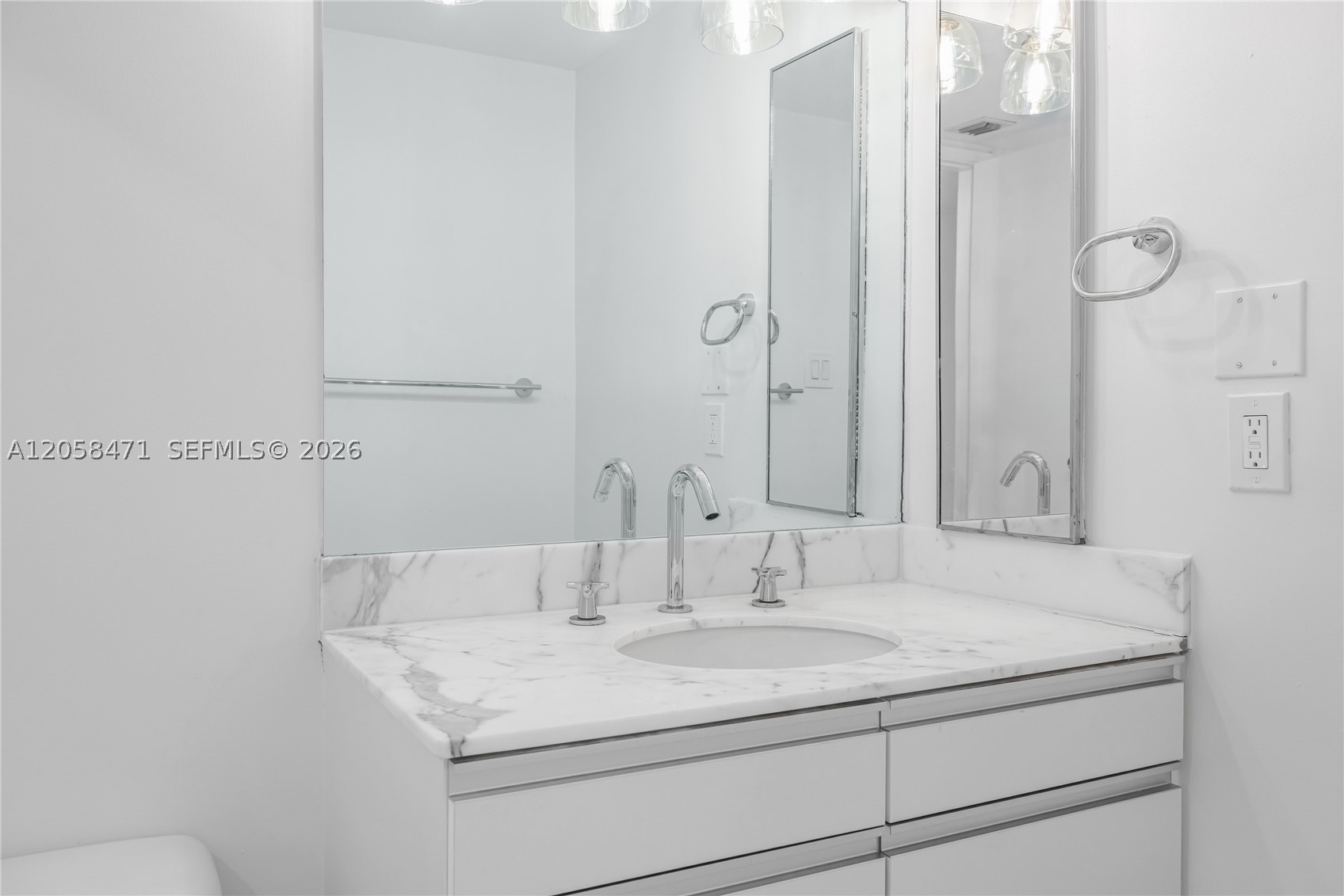 9 Island Ave #814, Miami Beach FL 33139