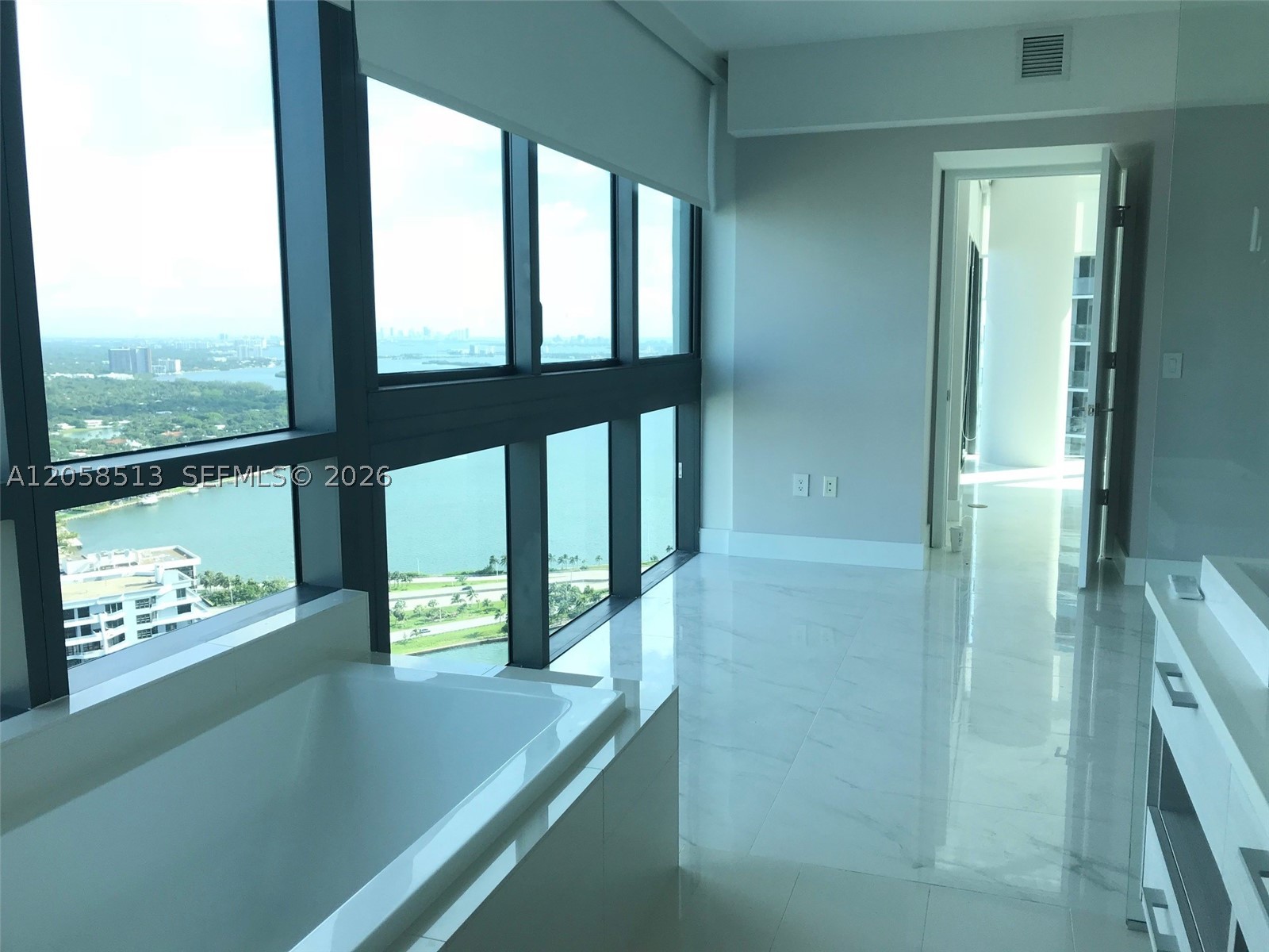650 NE 32nd St #4508, Miami FL 33137