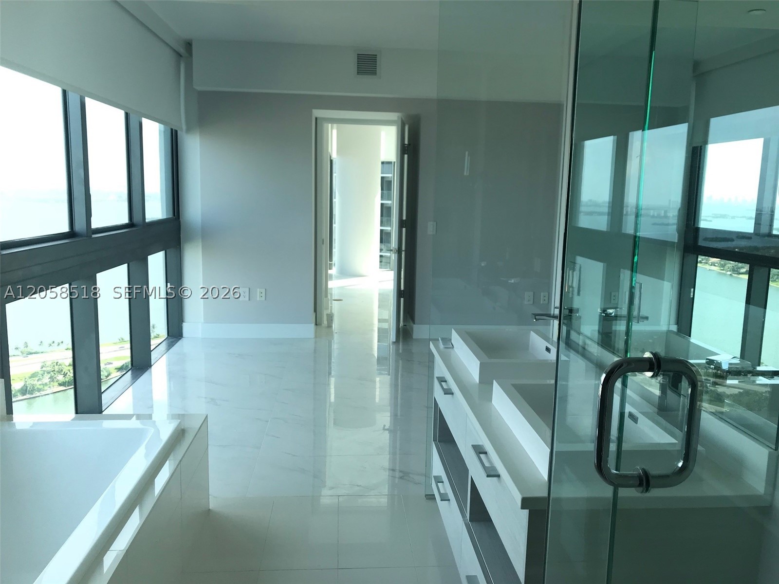 650 NE 32nd St #4508, Miami FL 33137