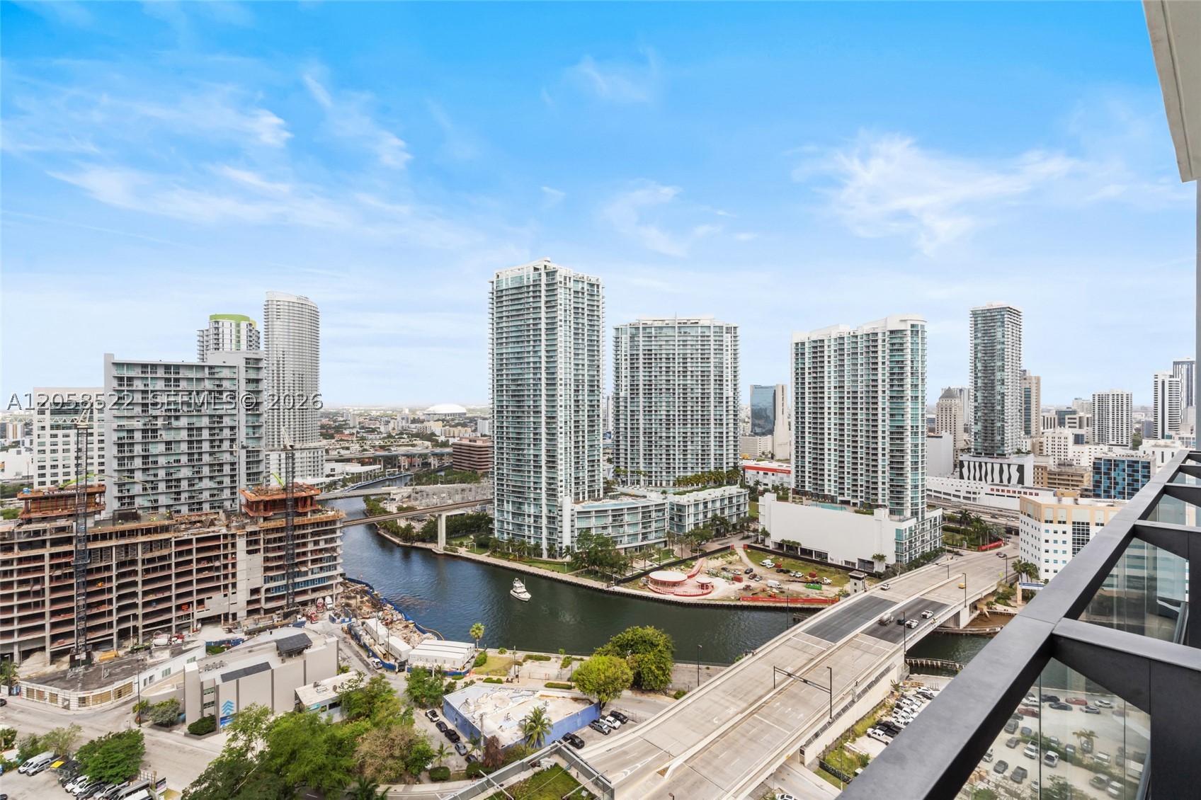 68 SE 6th St #2306, Miami FL 33131