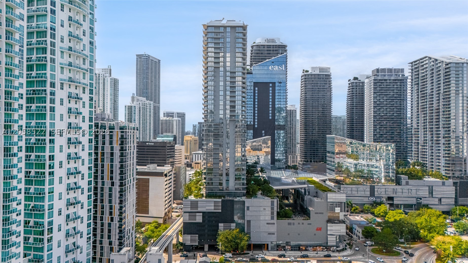 68 SE 6th St #2306, Miami FL 33131